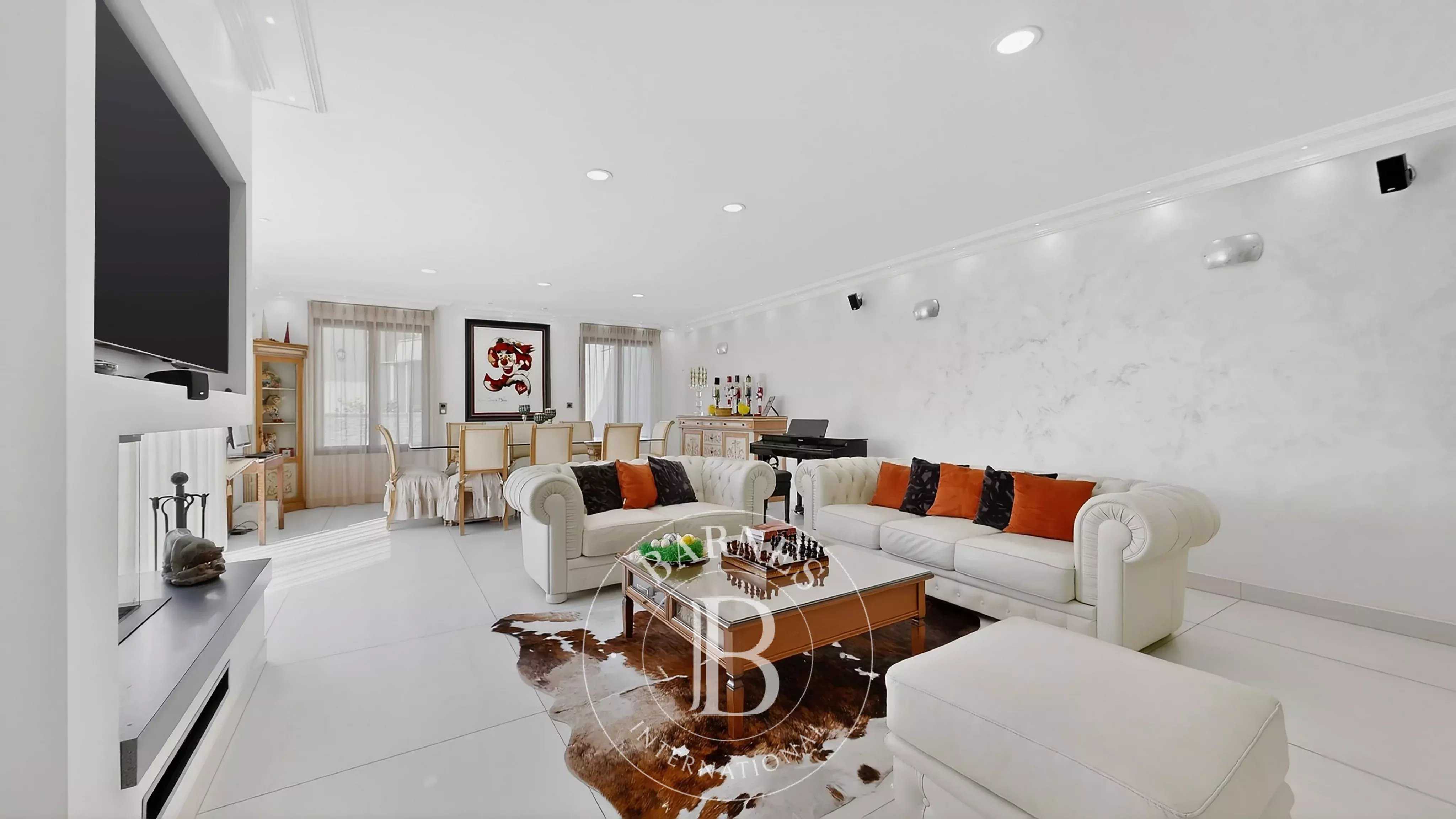 Vernaison  - Maison 6 Pi&egrave;ces 3 Chambres