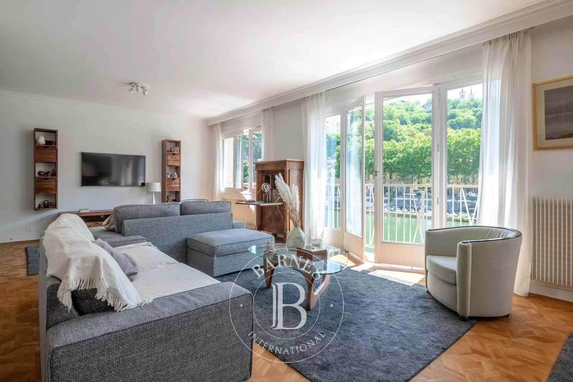 Lyon  - Appartement 2 Pièces, 1 Chambre