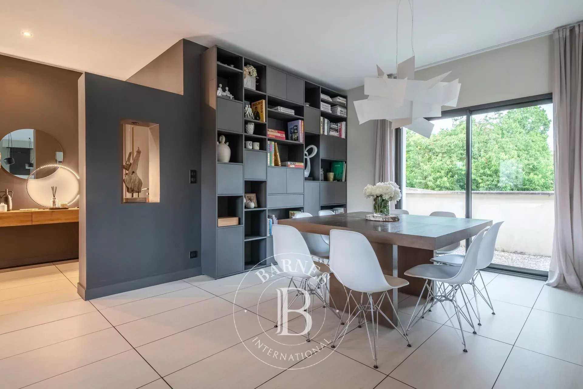 Collonges-au-Mont-d'Or  - House 4 Bedrooms