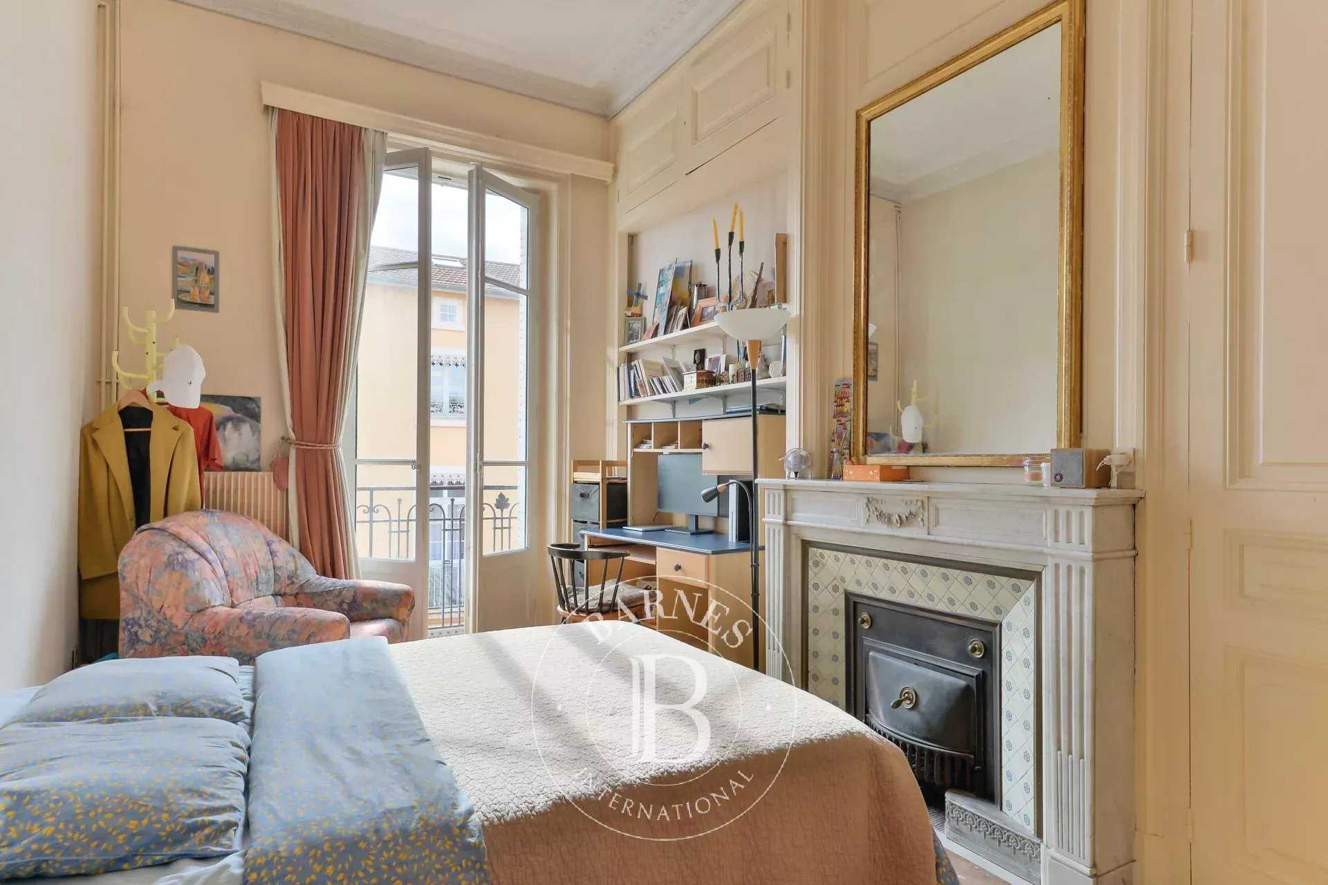 Lyon  - Appartement 5 Pi&egrave;ces 4 Chambres