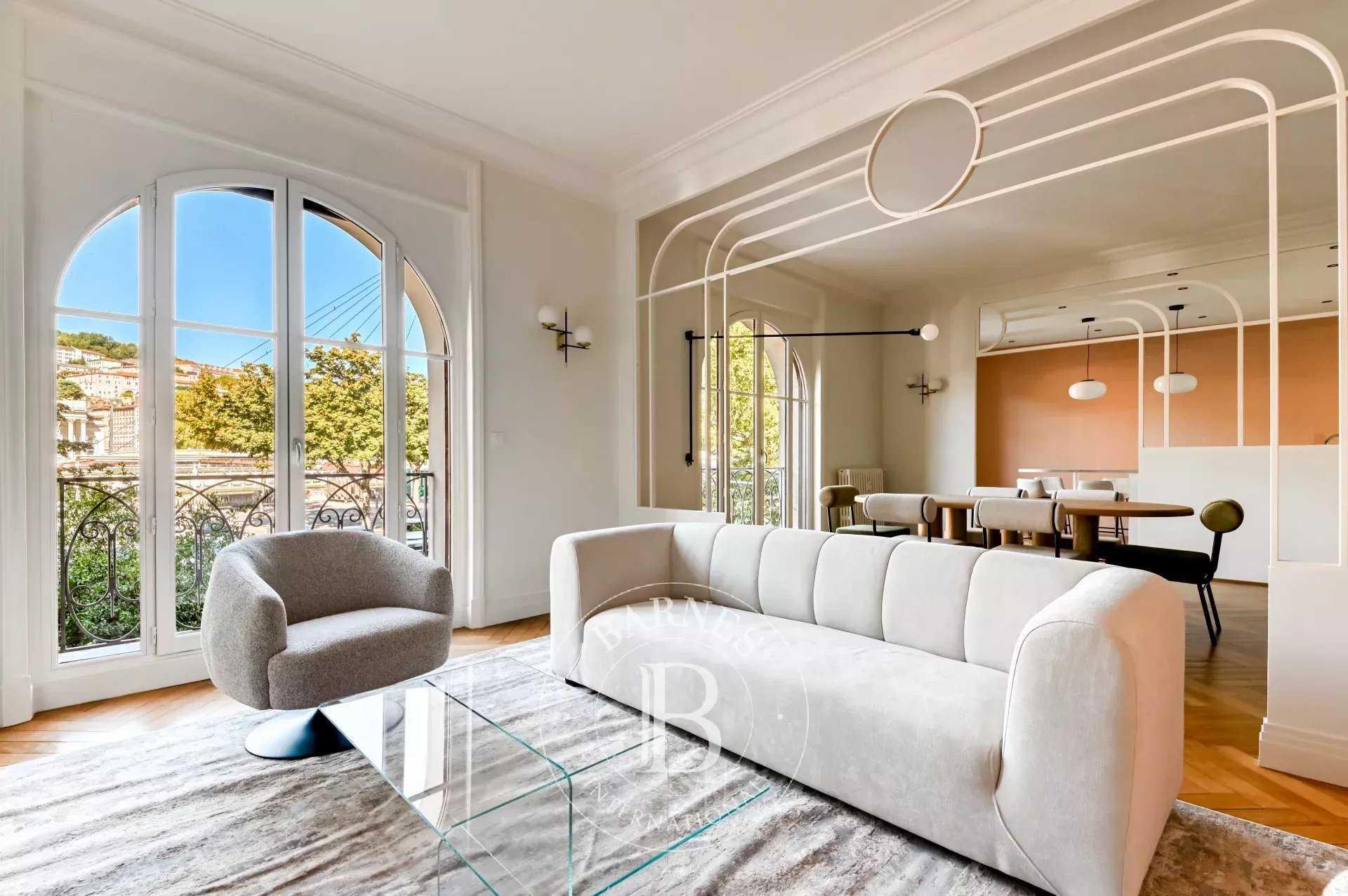 Lyon  - Appartement 4 Pi&egrave;ces 2 Chambres