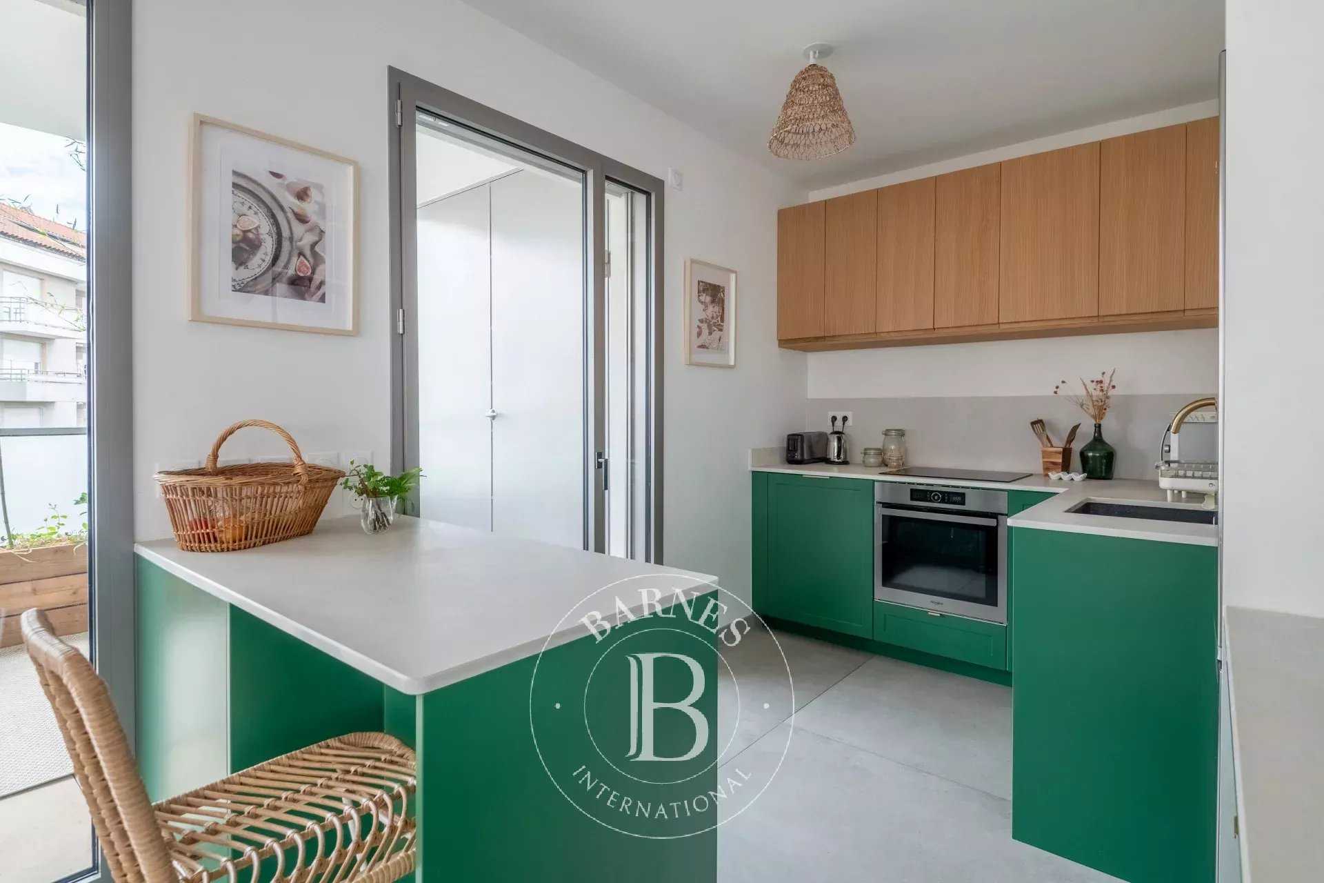 Villeurbanne  - Appartement 5 Pièces 4 Chambres