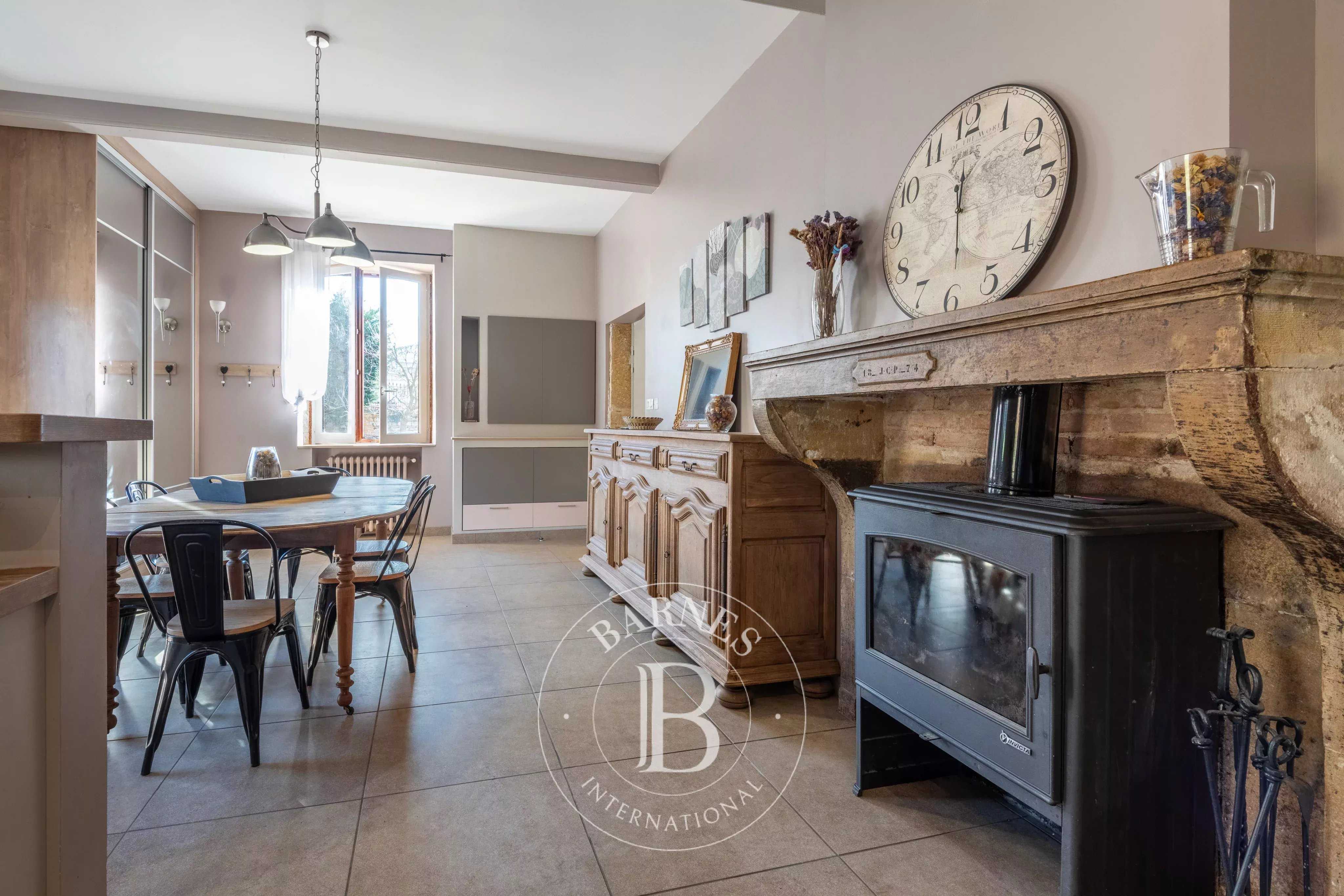 Sarcey  - Maison 7 Pi&egrave;ces 4 Chambres