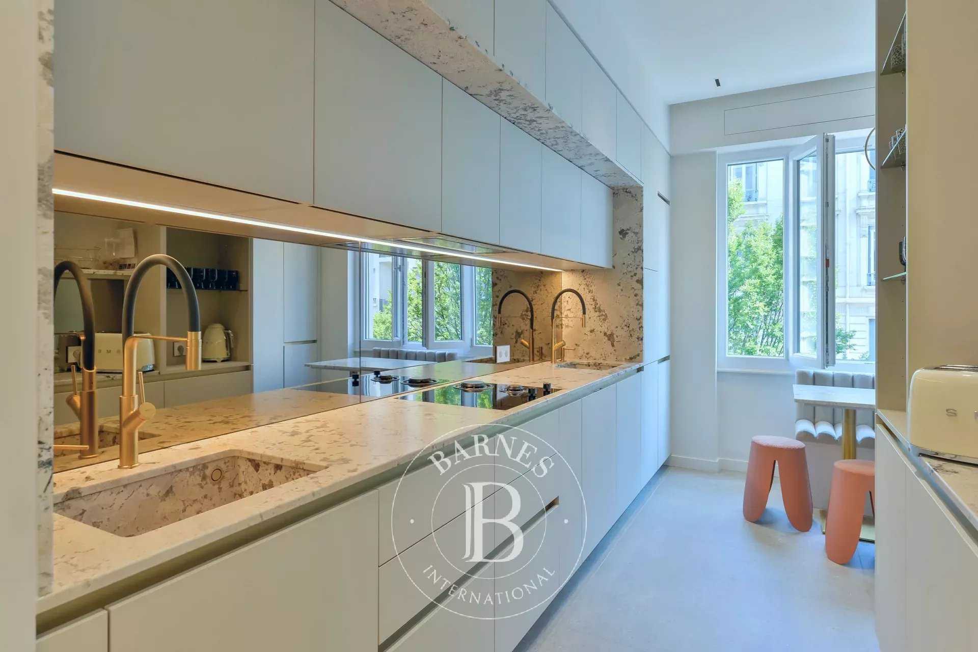 Lyon  - Apartment 4 Bedrooms