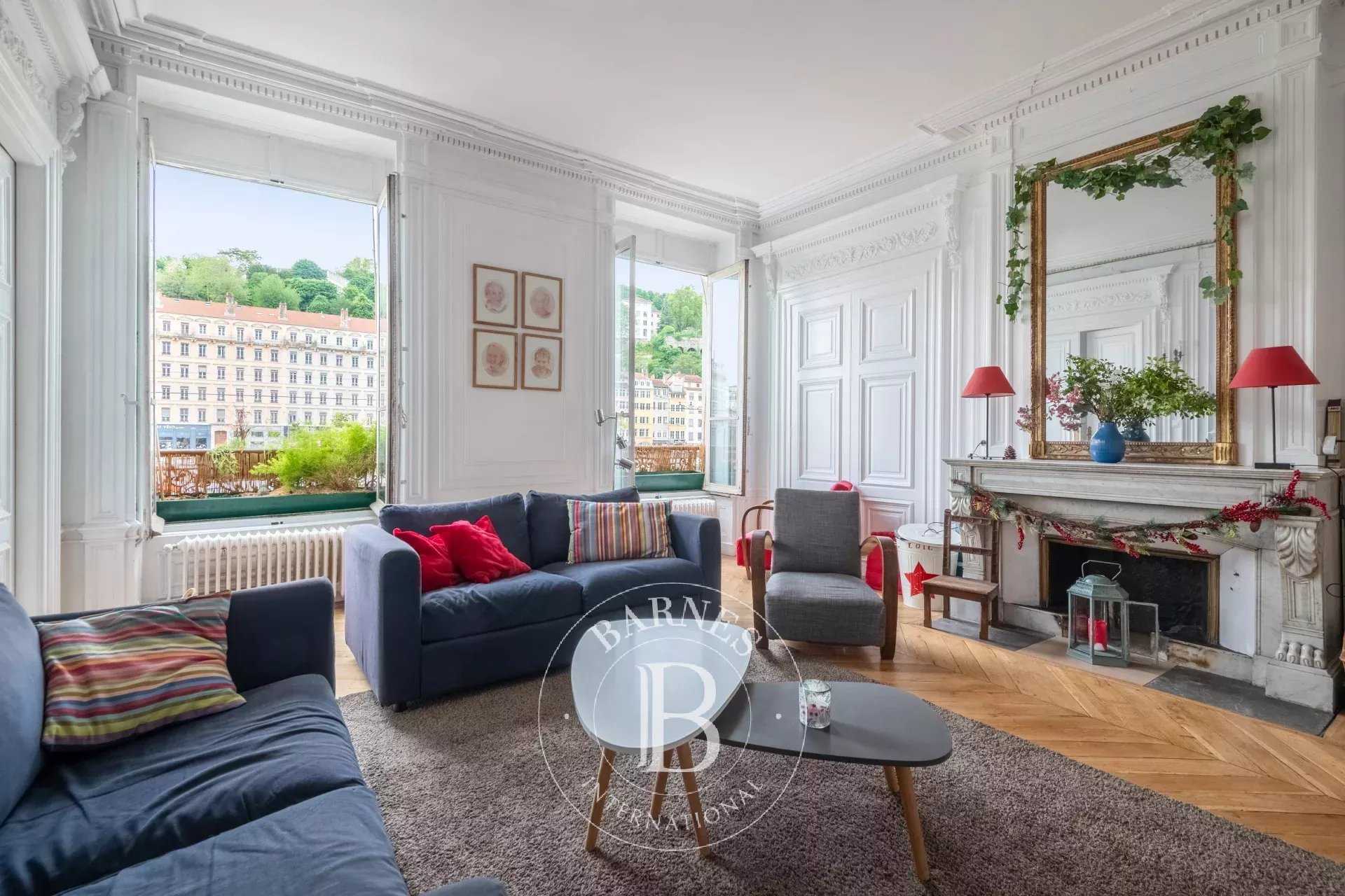 Lyon  - Apartment 6 Bedrooms