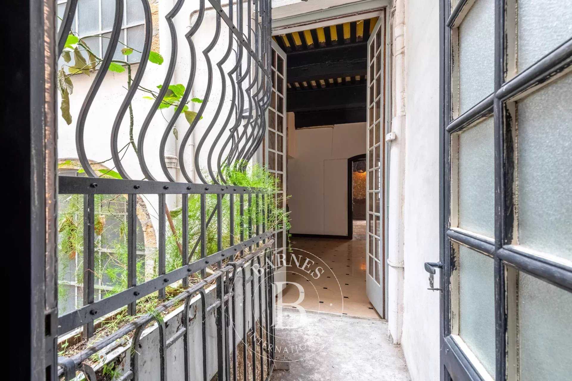 Lyon  - Appartement 3 Pi&egrave;ces 2 Chambres