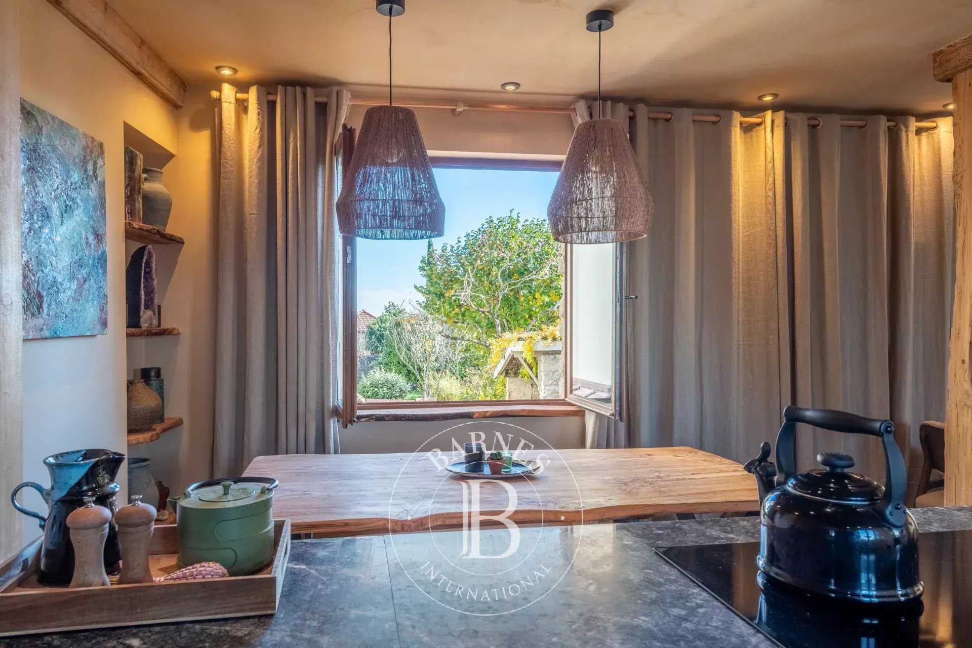 Saint-Didier-au-Mont-d'Or  - Maison de village 4 Pi&egrave;ces 2 Chambres