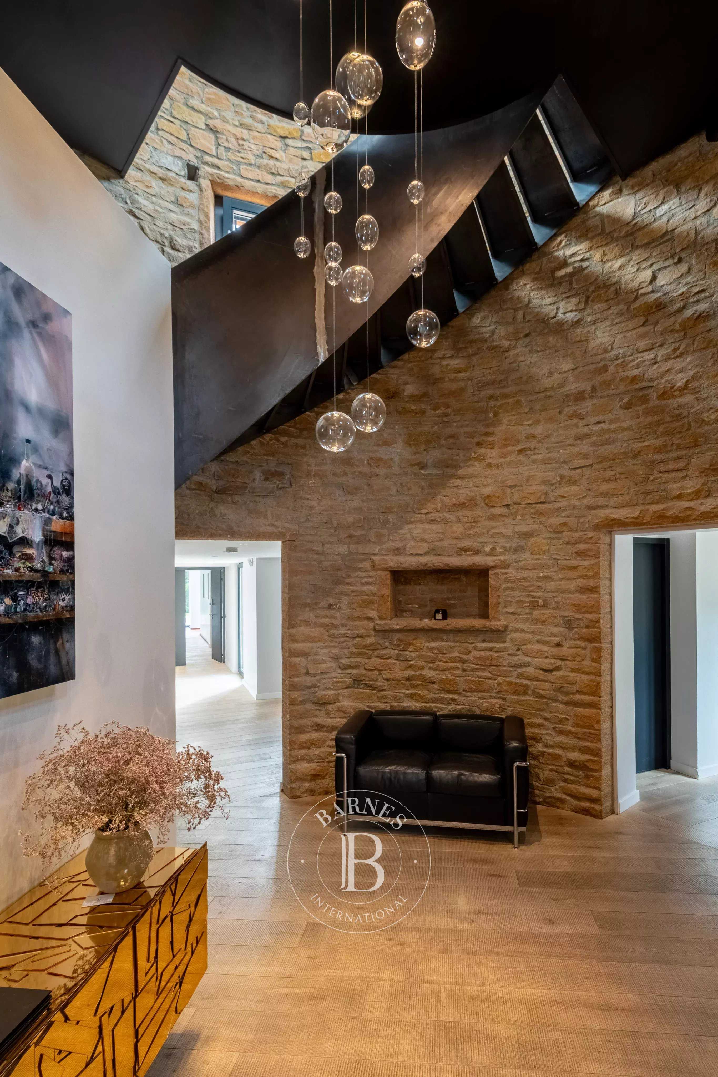 Limonest  - Propriété 10 Pi&egrave;ces 5 Chambres
