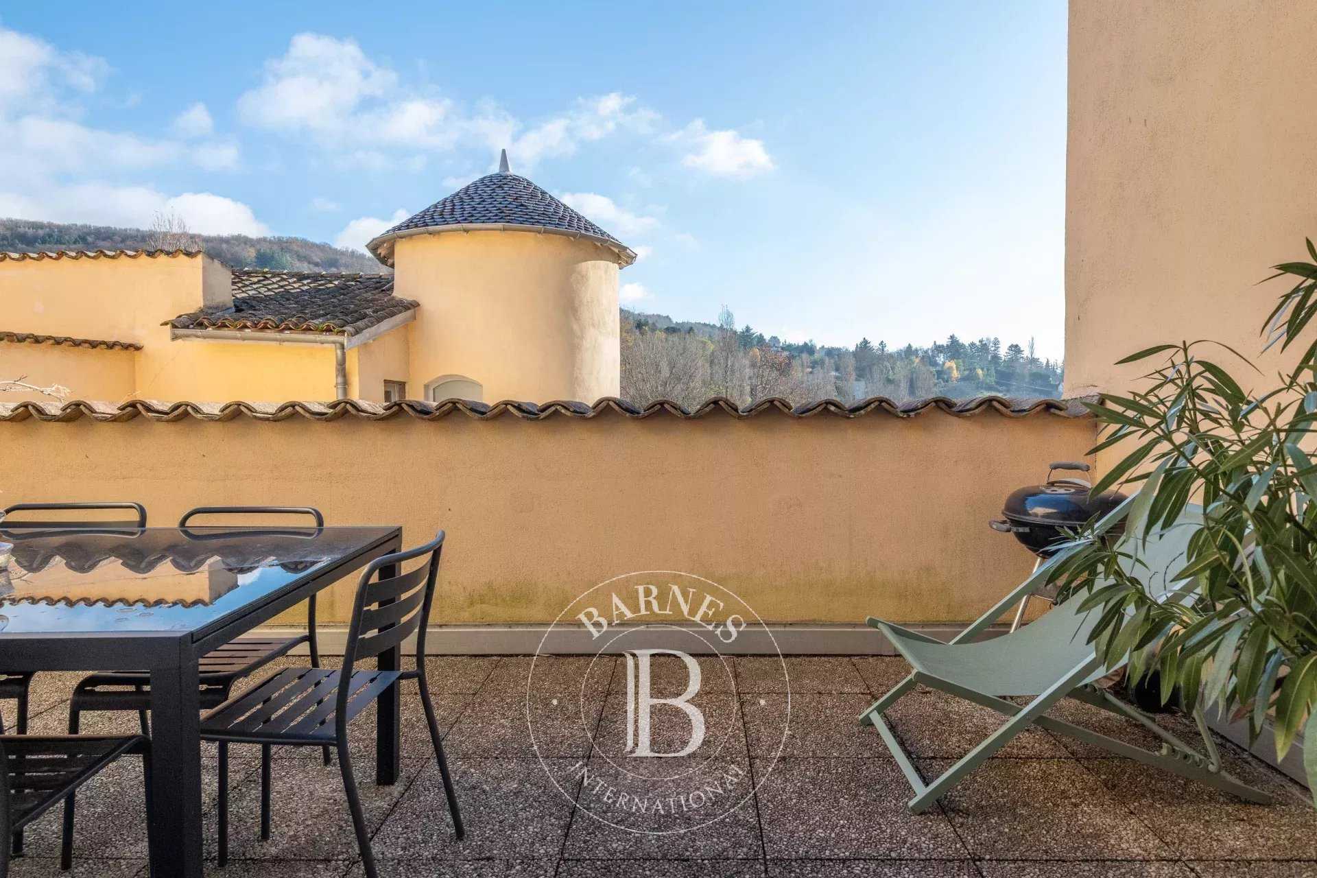 Limonest  - Apartment 2 Bedrooms