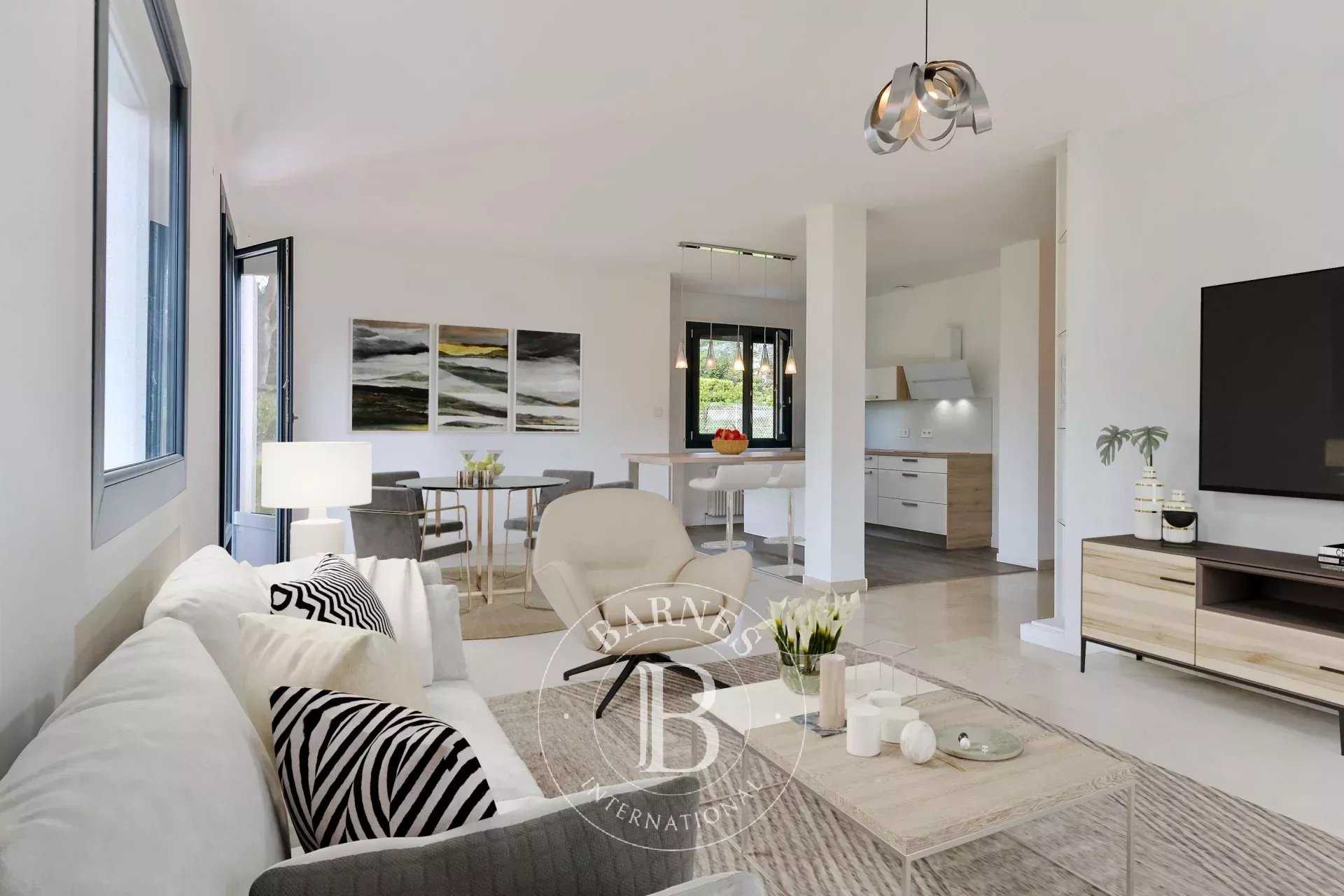 House Saint-Genis-Laval