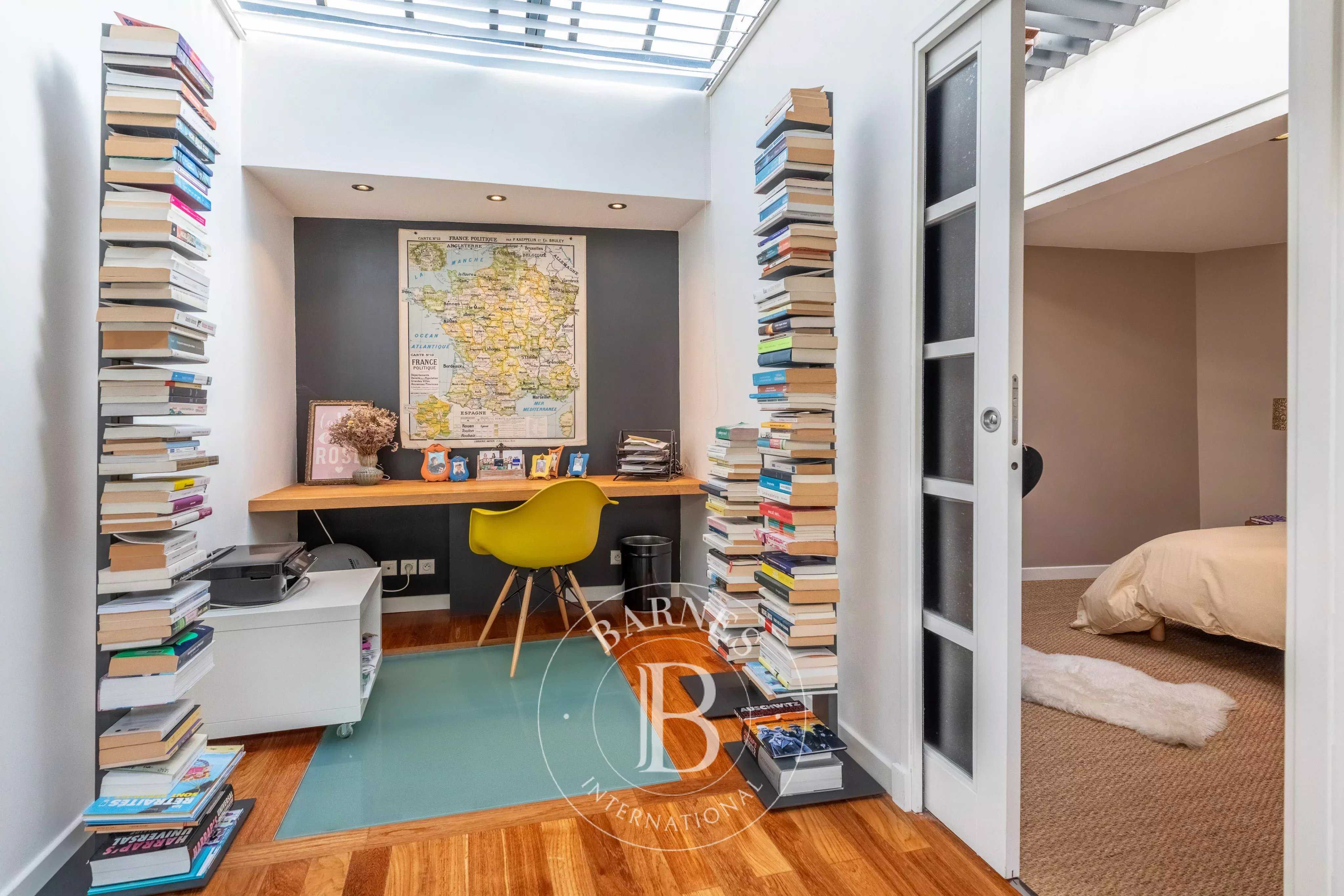 Oullins-Pierre-Bénite  - Appartement 6 Pi&egrave;ces 3 Chambres