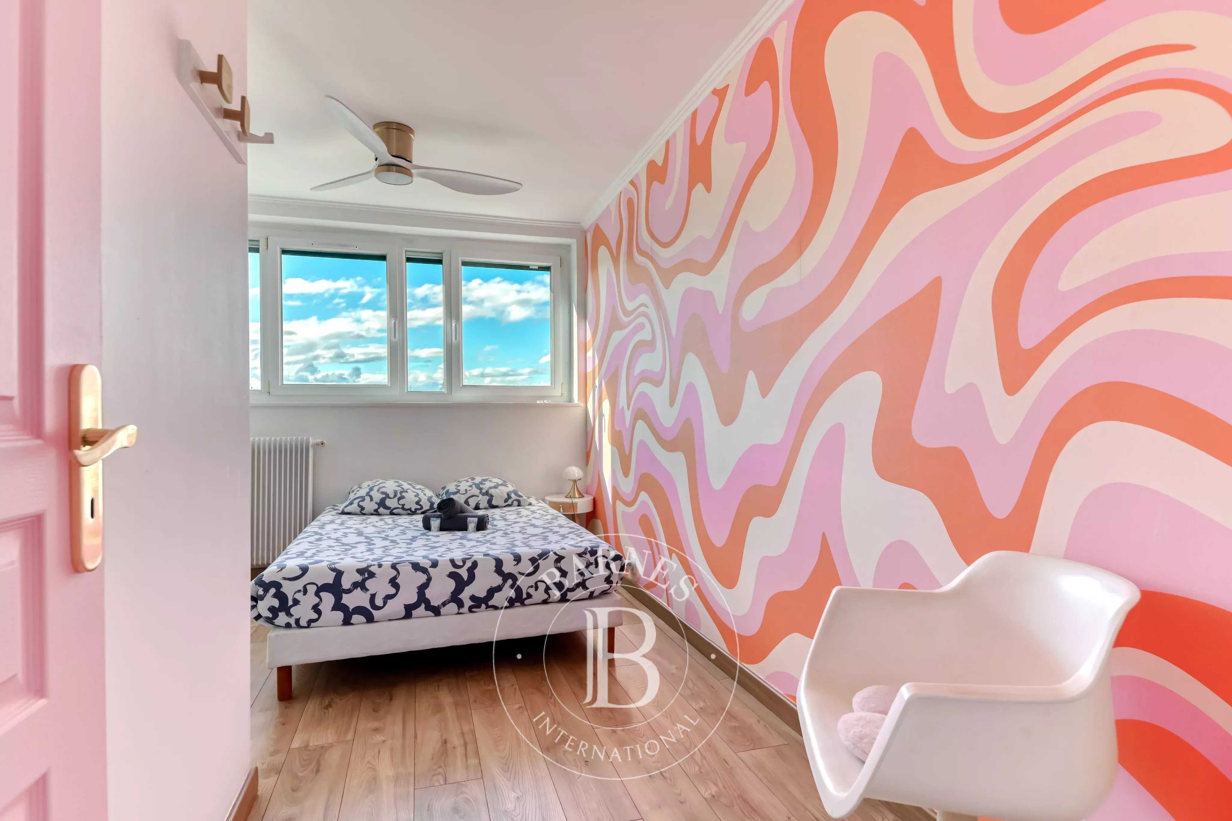 Villeurbanne  - Appartement 4 Pi&egrave;ces 3 Chambres