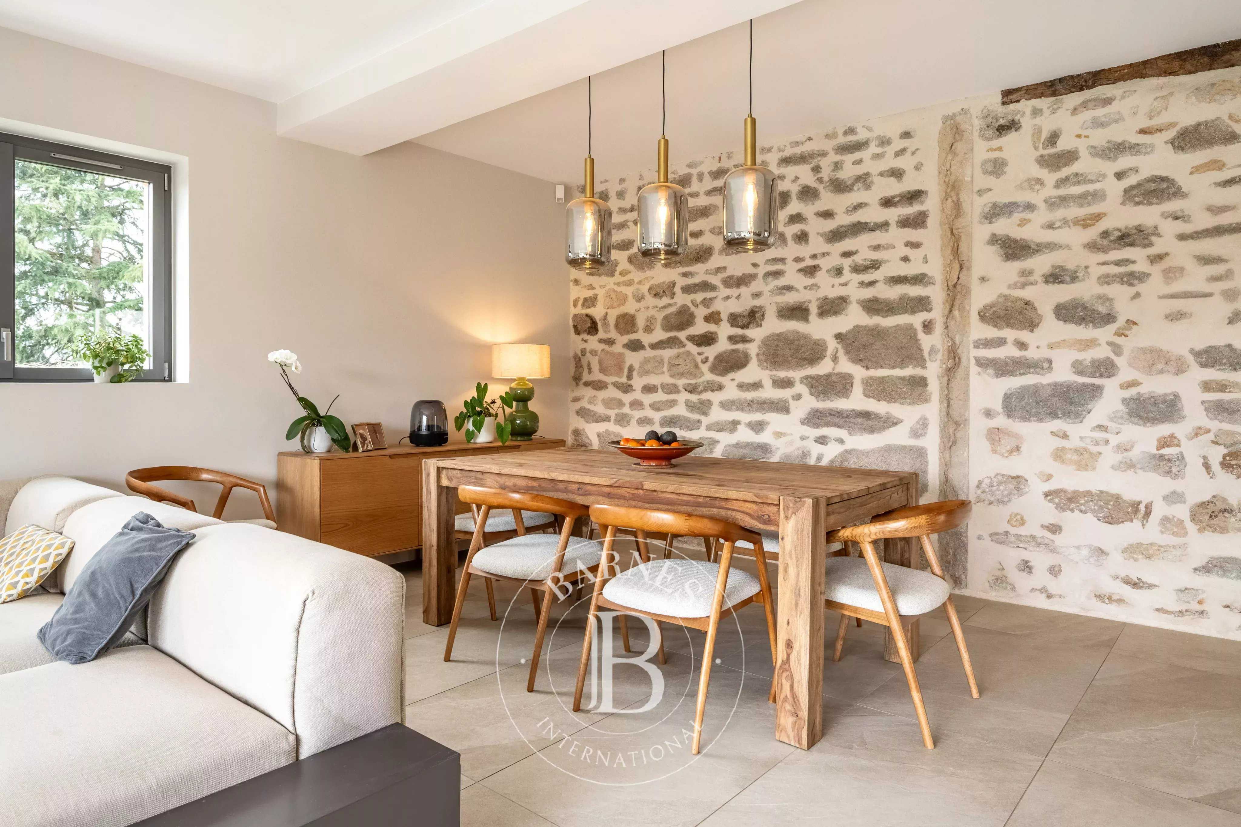 Dardilly  - Maison 7 Pi&egrave;ces 6 Chambres