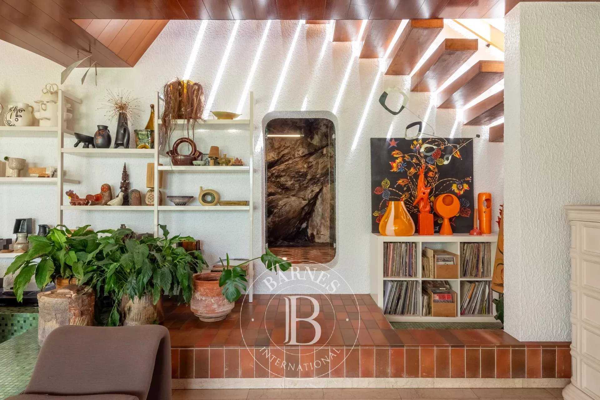 Limonest  - Maison 7 Pi&egrave;ces 4 Chambres