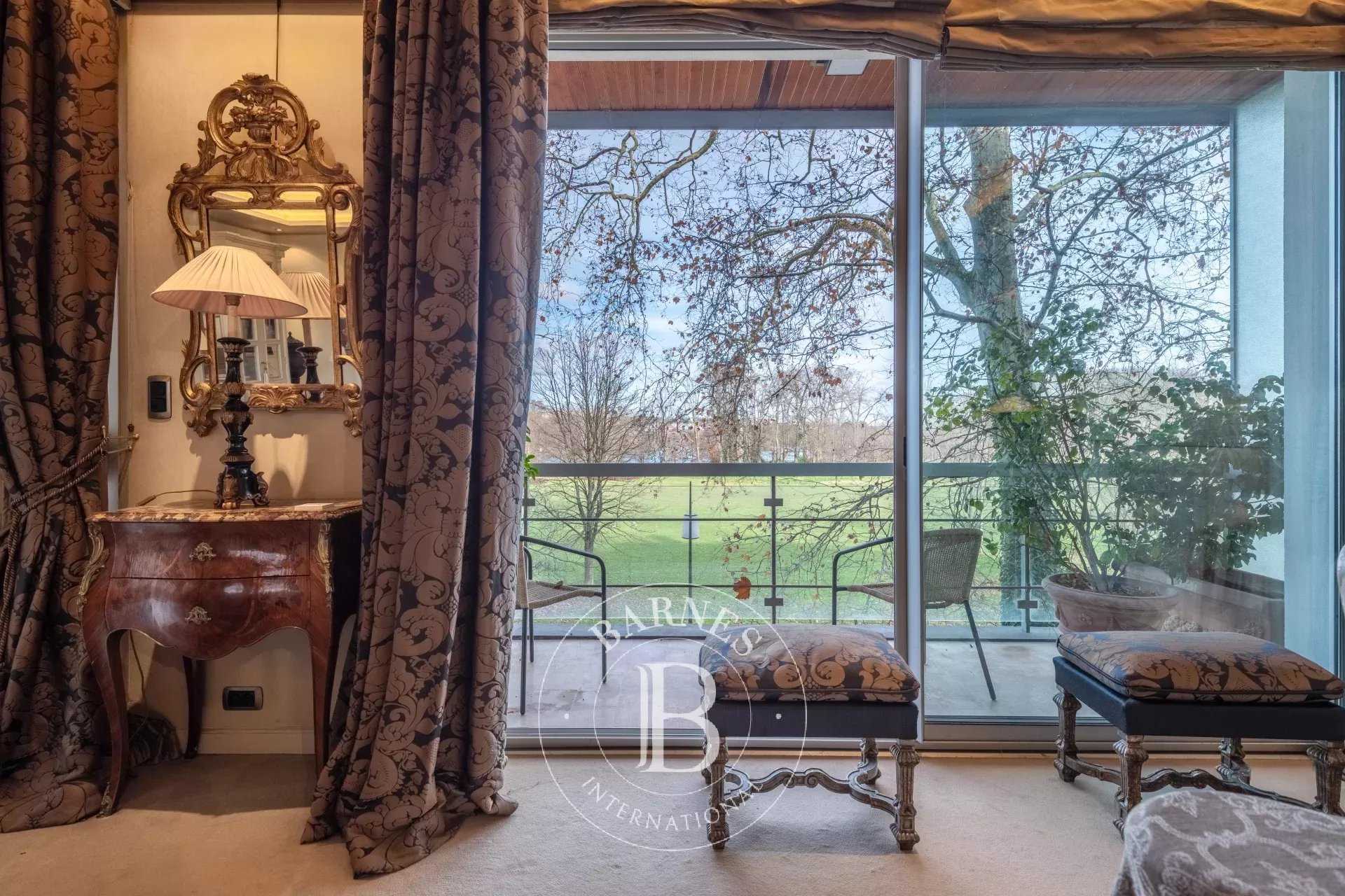 Lyon  - Apartment 3 Bedrooms