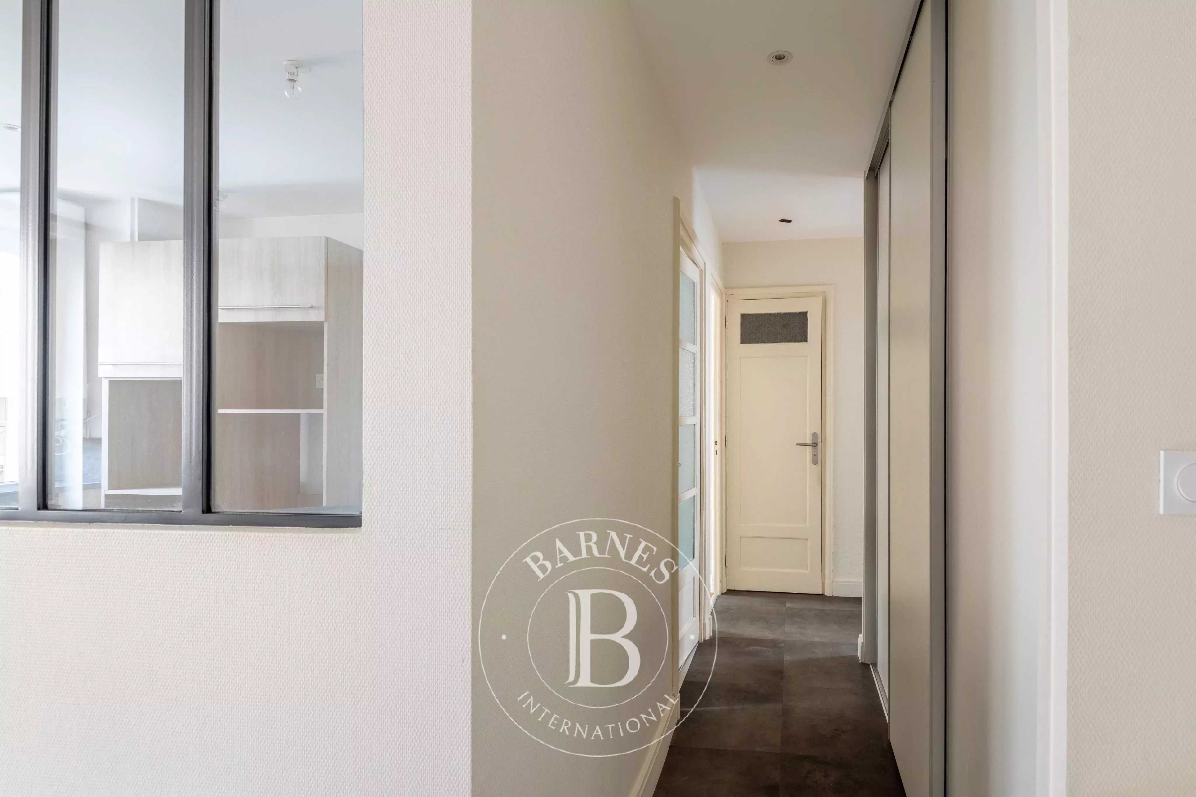 Lyon  - Appartement 3 Pi&egrave;ces 2 Chambres