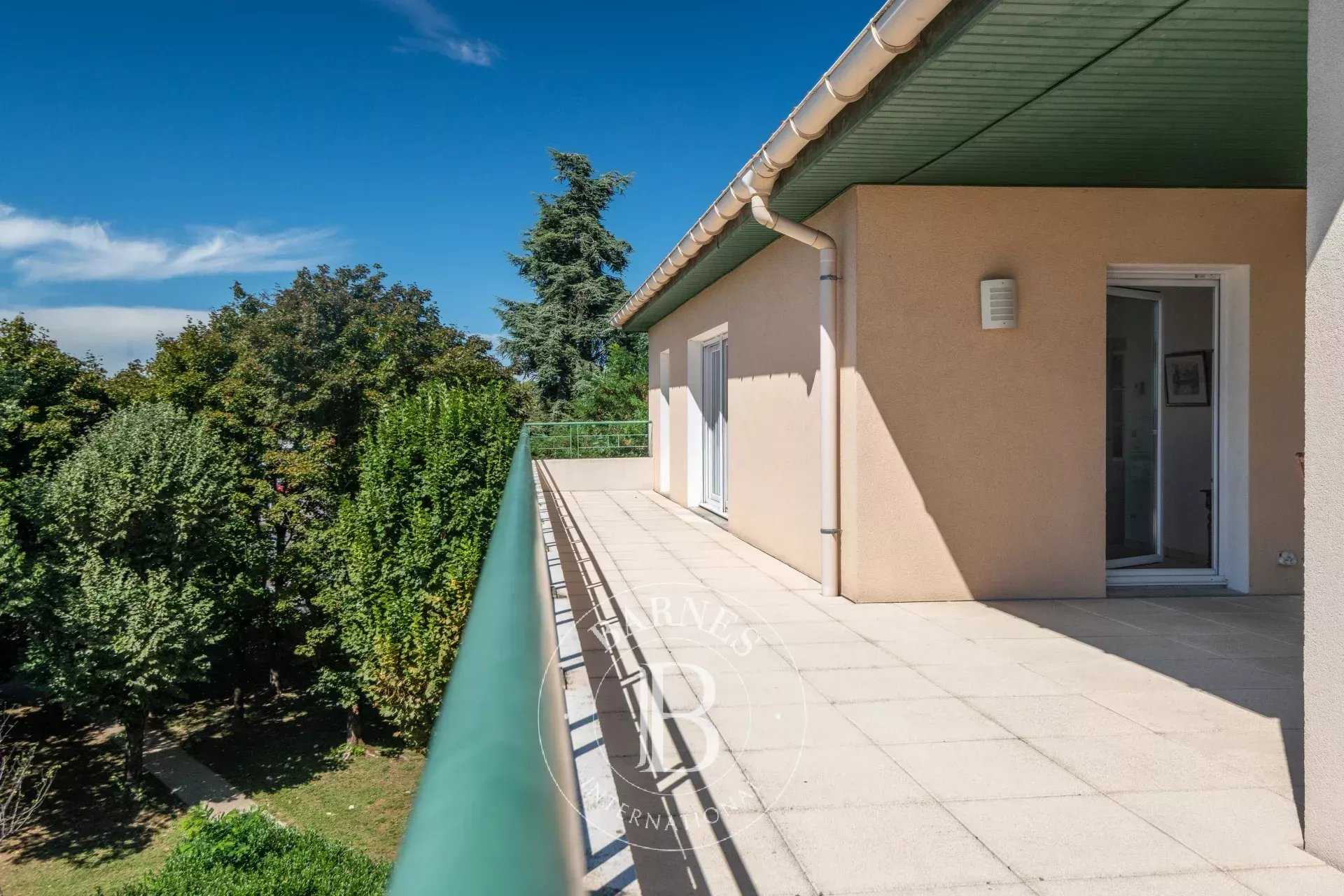 Écully  - Appartement 4 Pi&egrave;ces 4 Chambres