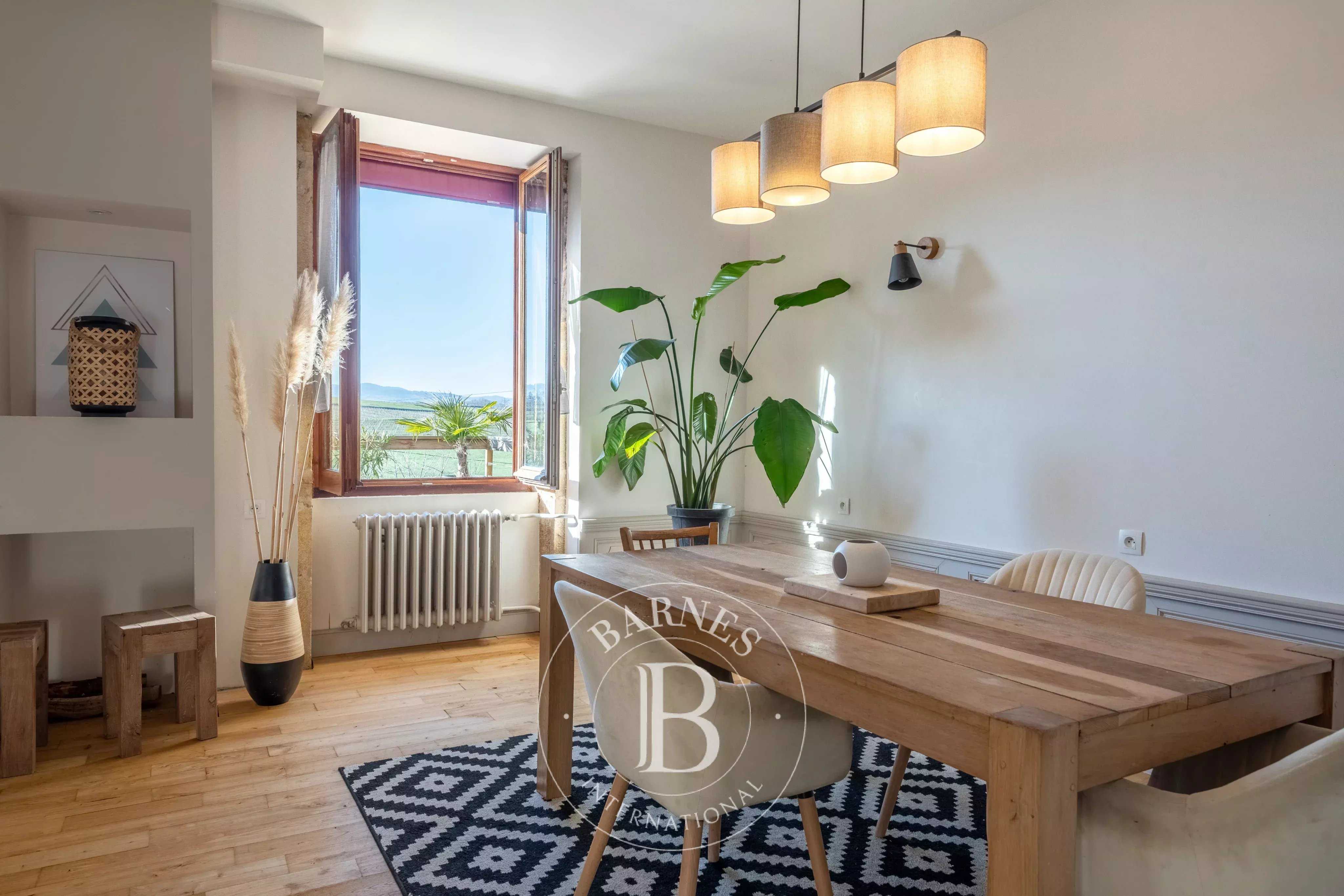 Sarcey  - Maison 7 Pi&egrave;ces 4 Chambres