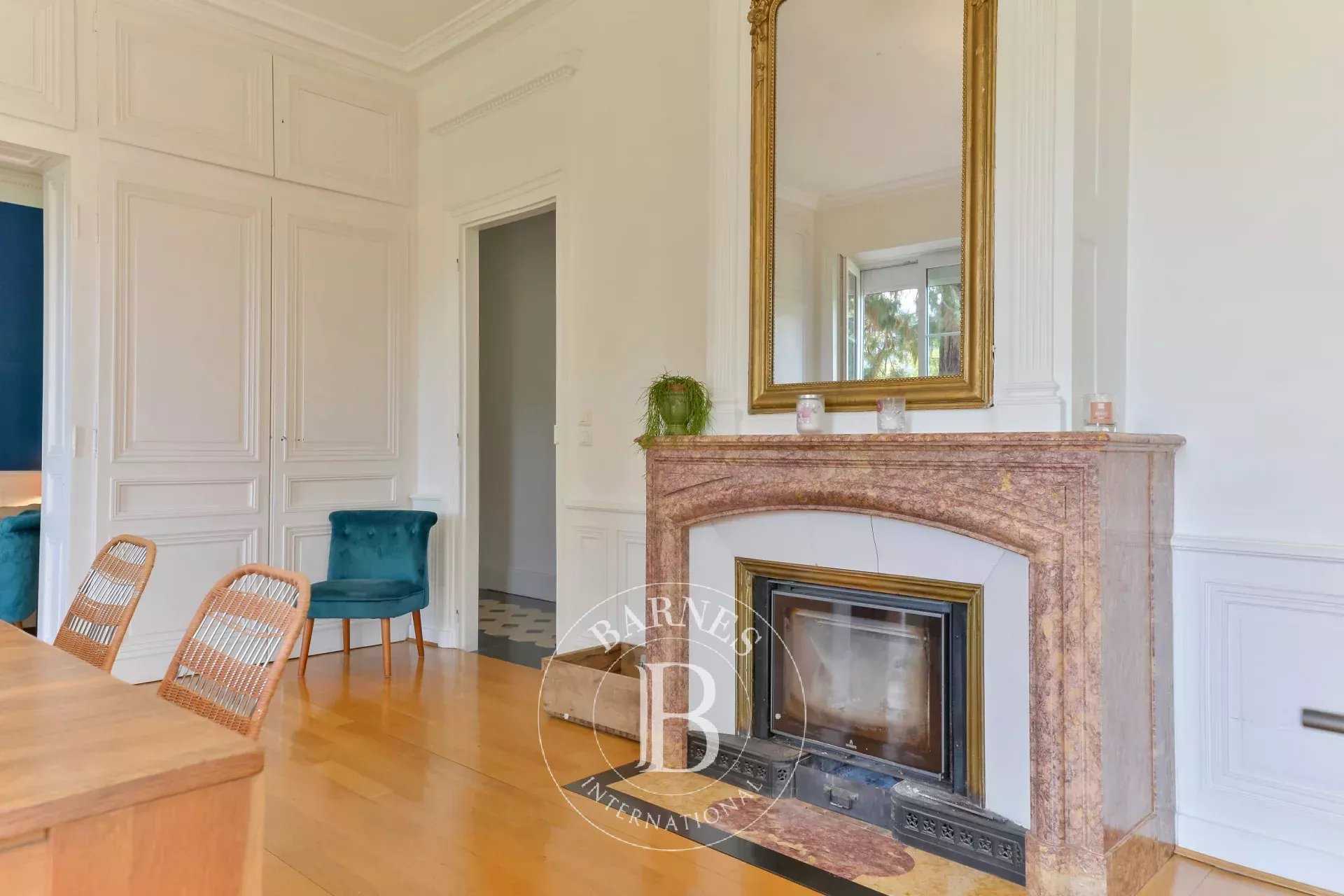 Chessy  - Property 7 Bedrooms