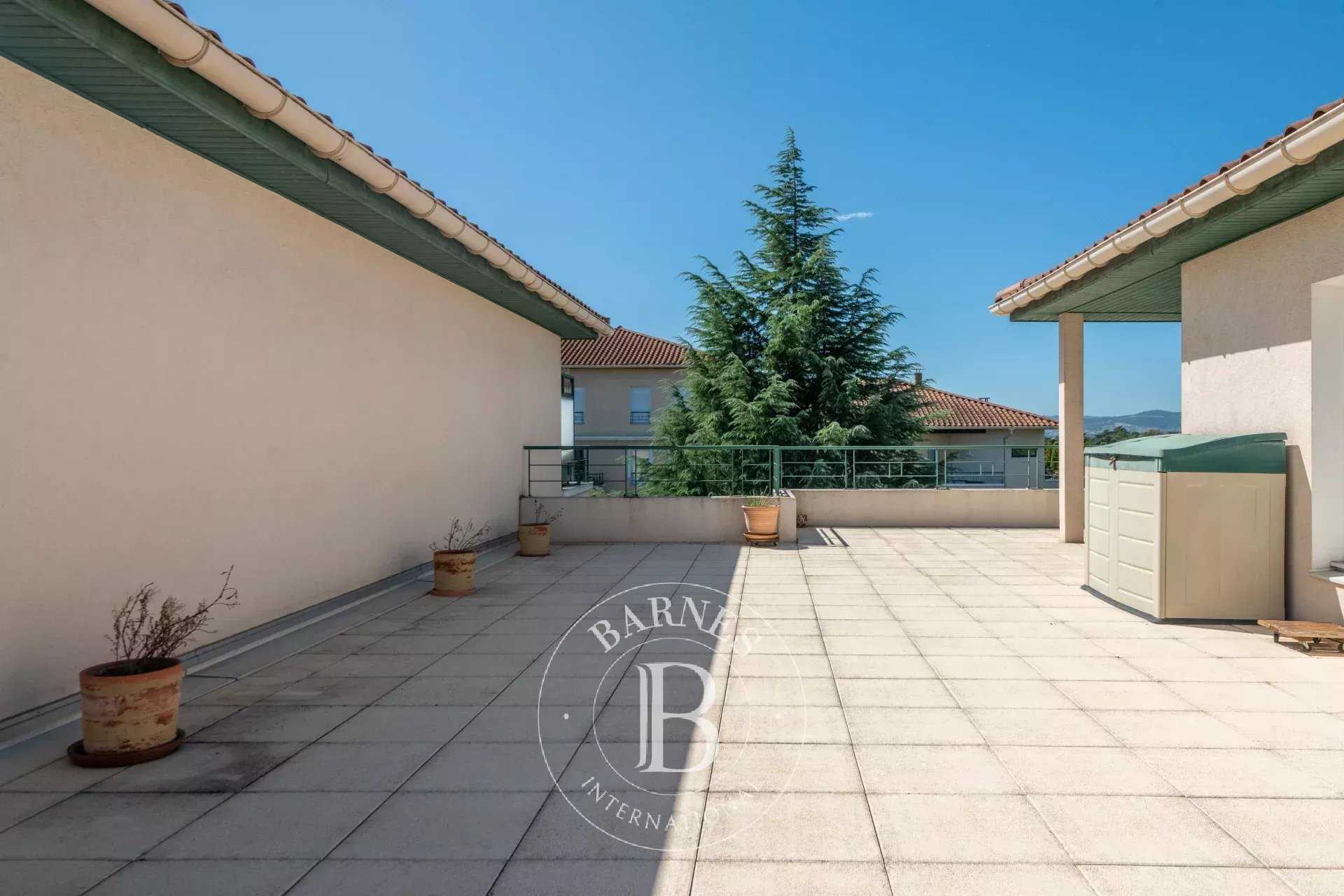 Écully  - Appartement 4 Pi&egrave;ces 4 Chambres
