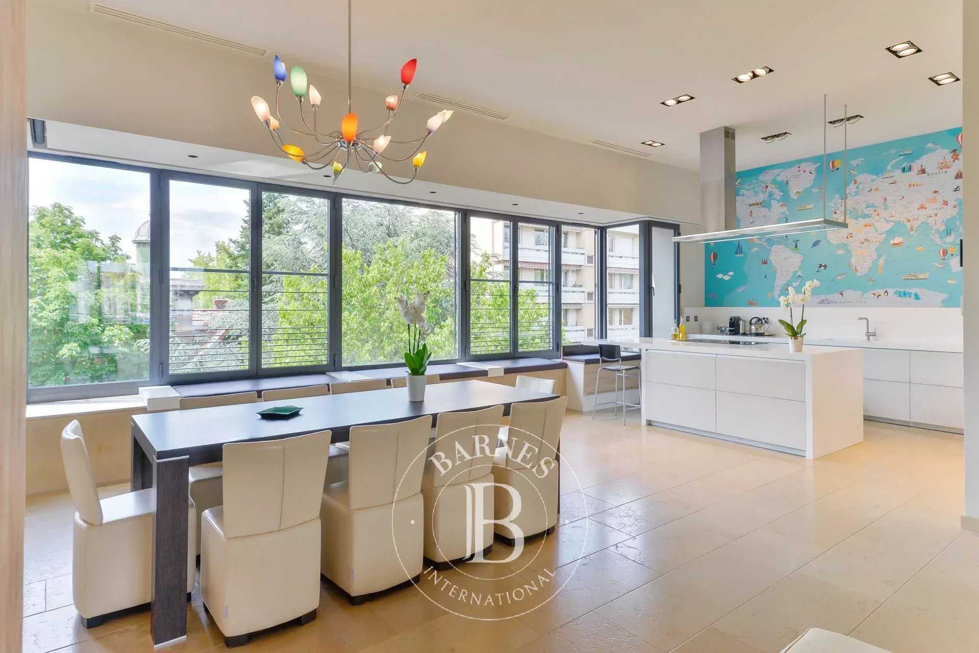 Lyon  - Maison de ville 6 Pi&egrave;ces 4 Chambres