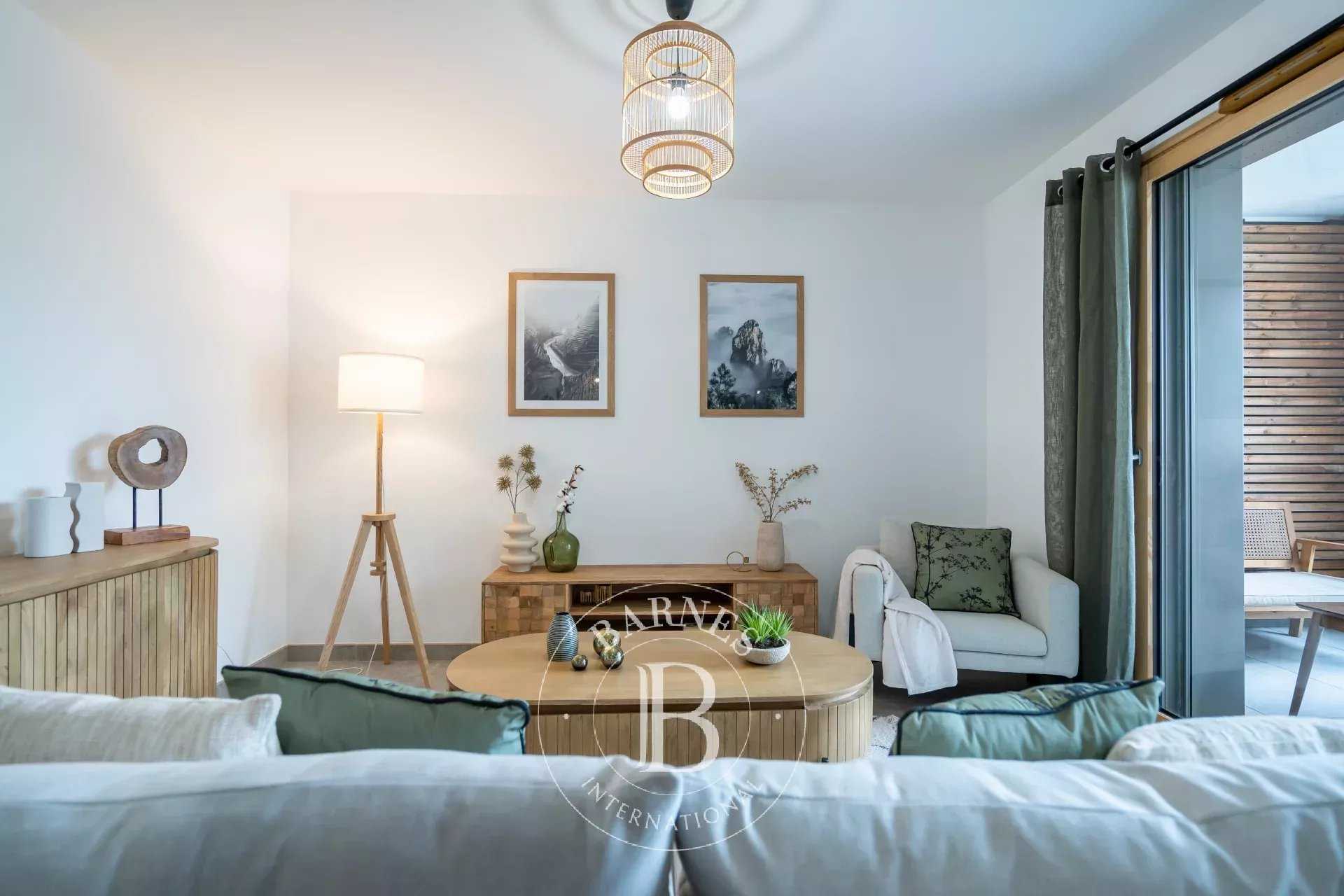 Lyon  - Apartment 2 Bedrooms