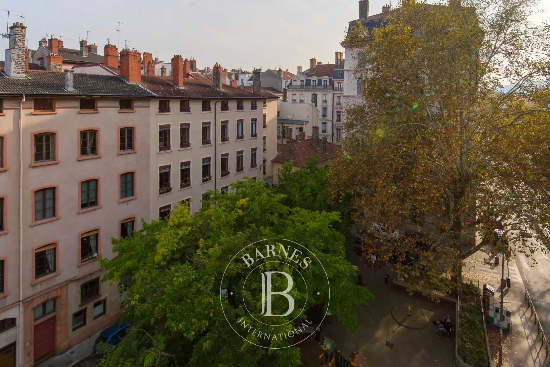 Lyon  - Apartment 4 Bedrooms