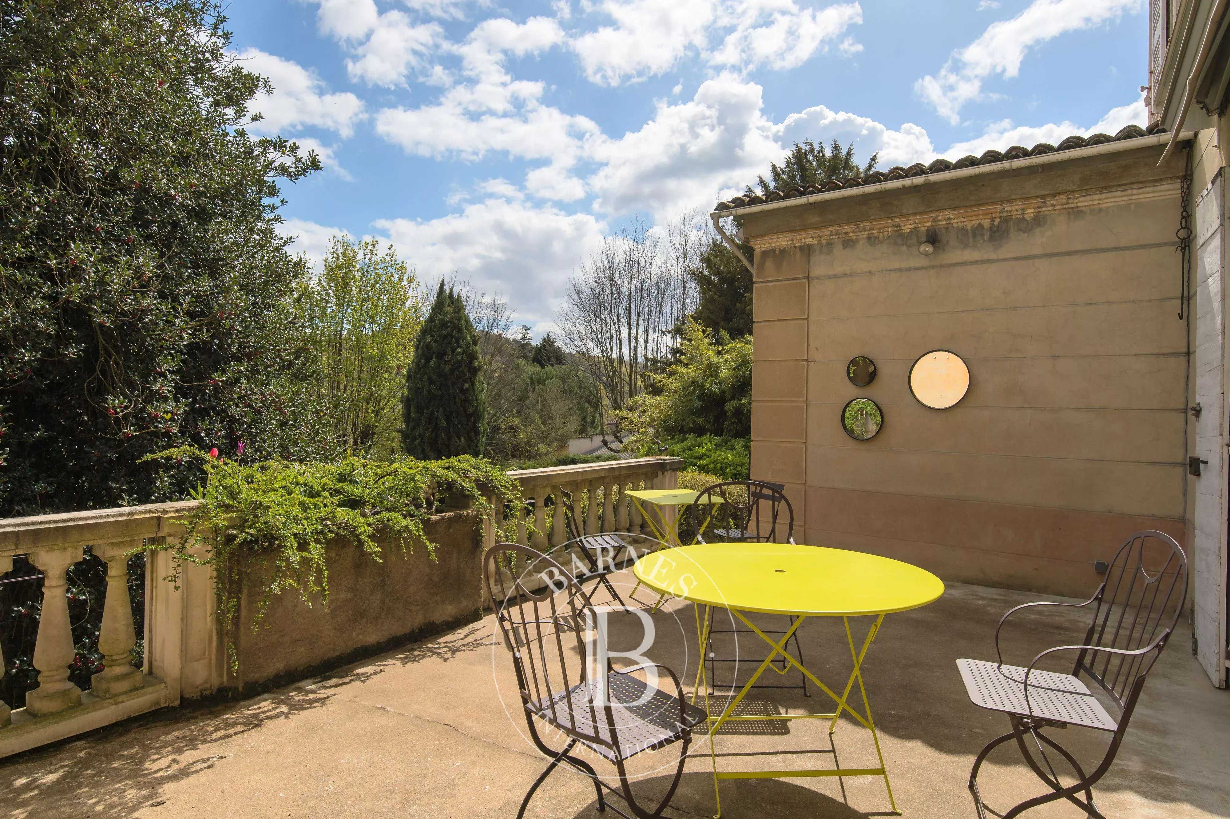 Collonges-au-Mont-d'Or  - Maison 10 Pi&egrave;ces 7 Chambres