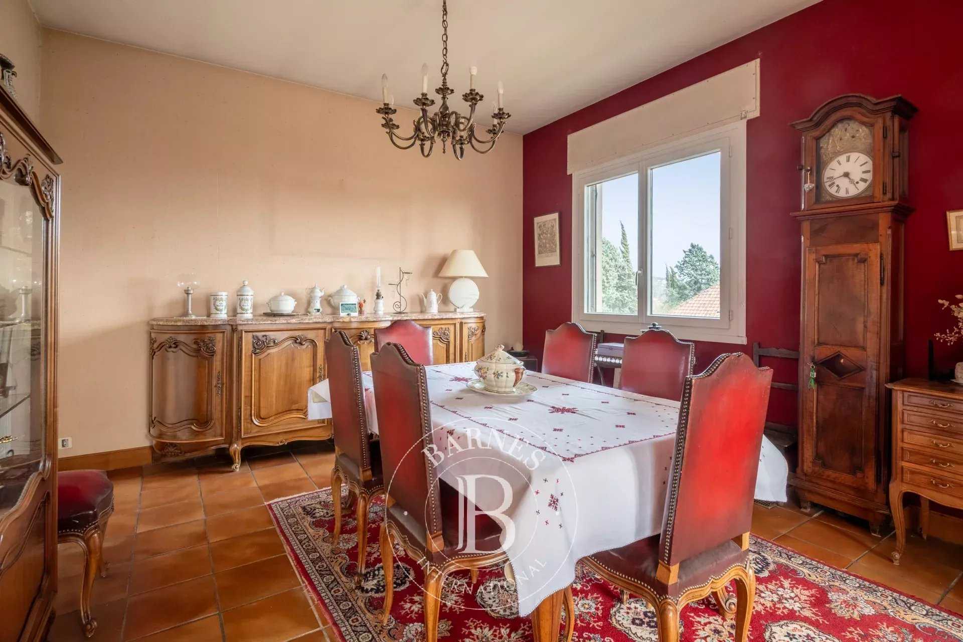 Dardilly  - Maison 7 Pièces 5 Chambres