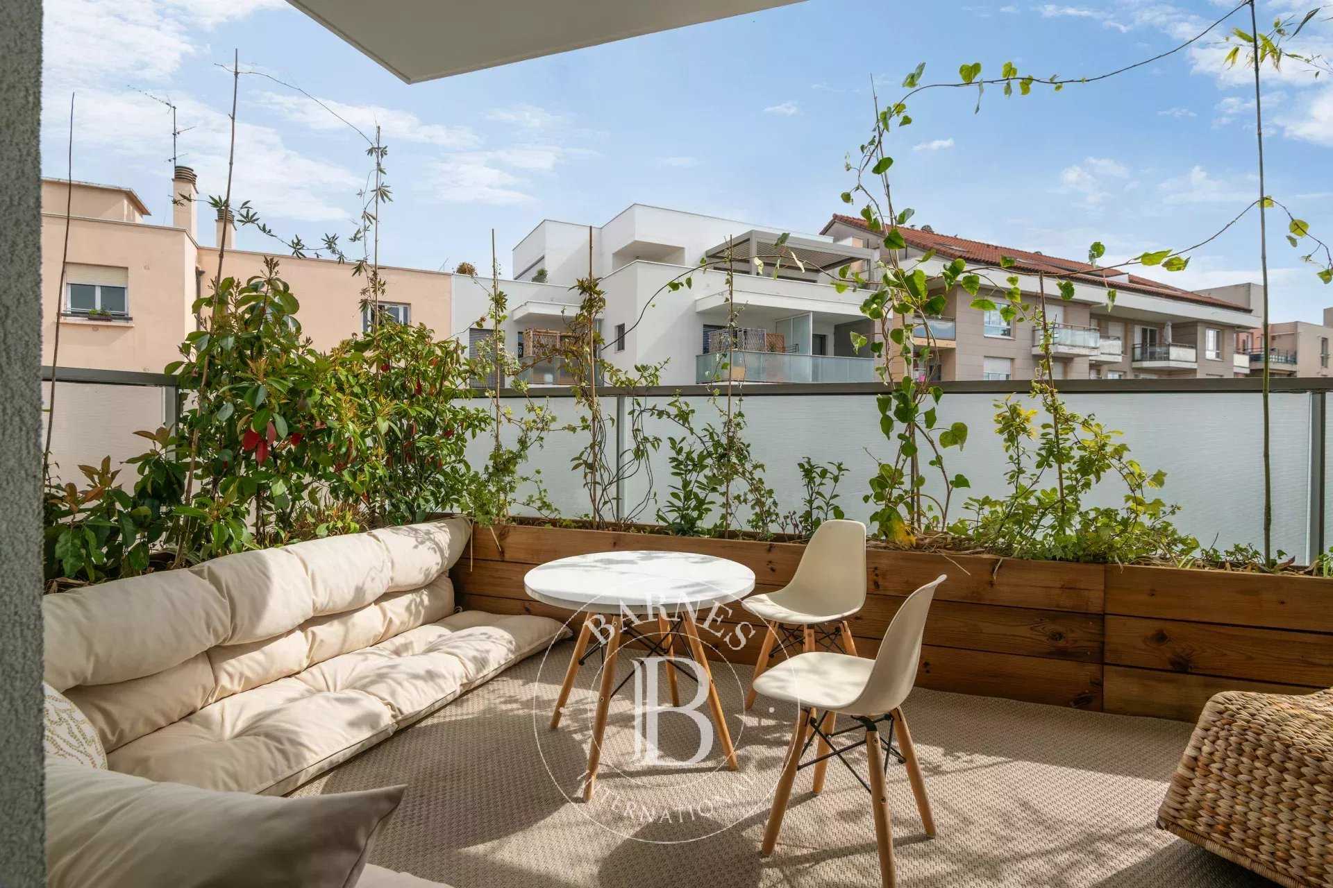 Villeurbanne  - Appartement 5 Pièces 4 Chambres