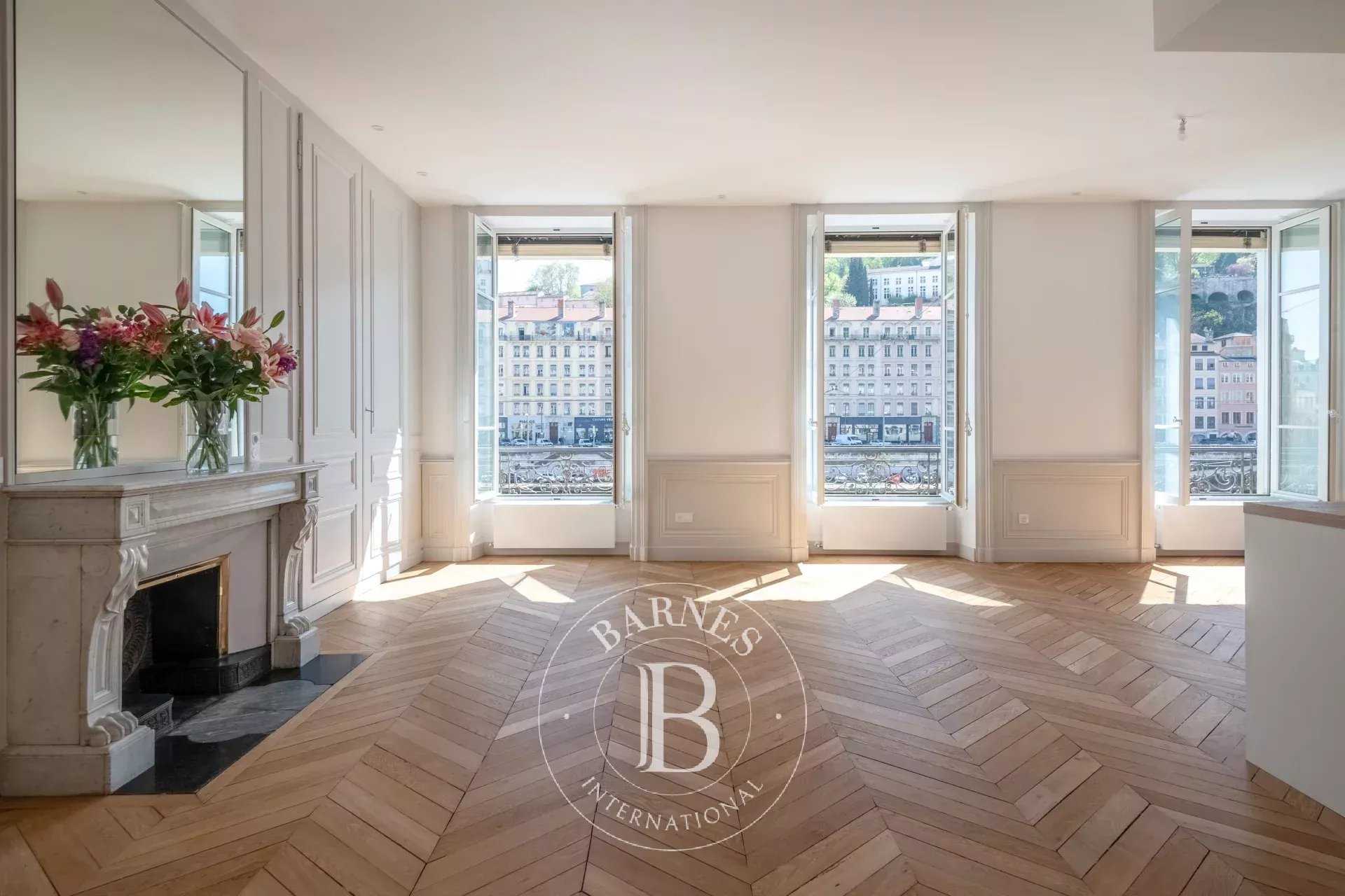 Lyon  - Appartement 5 Pi&egrave;ces 4 Chambres