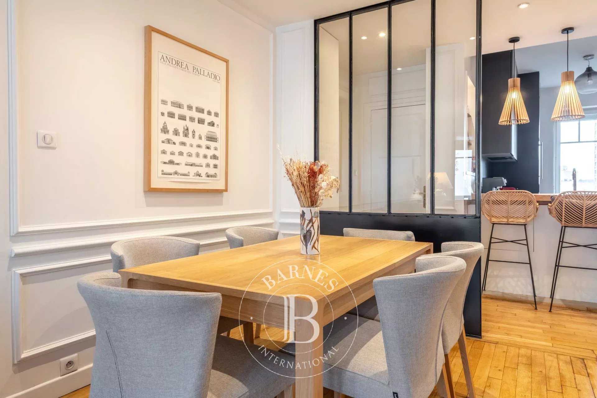 Lyon  - Piso 3 Cuartos 2 Habitaciones