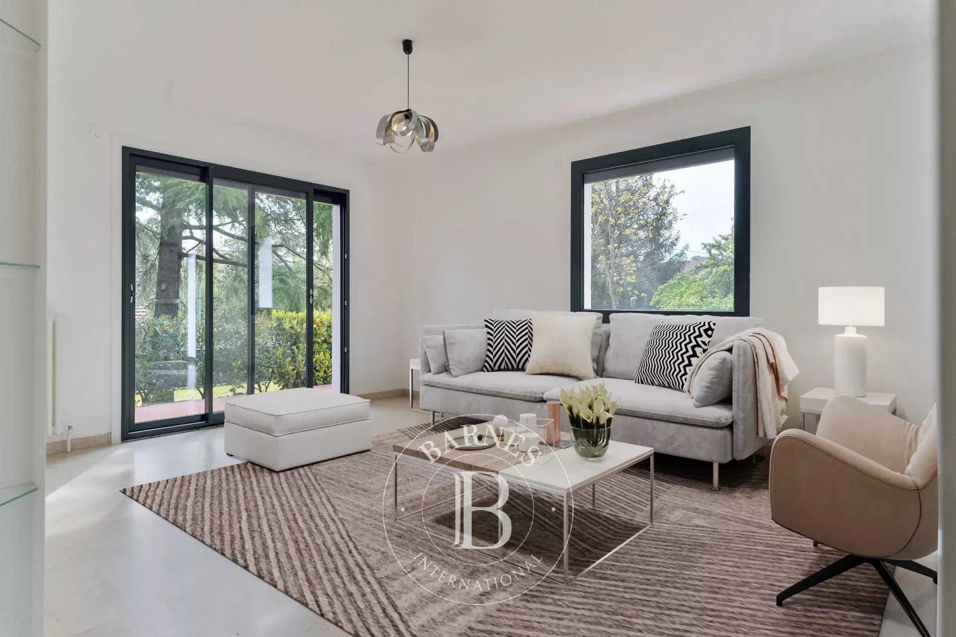 Saint-Genis-Laval  - Maison 4 Pi&egrave;ces 3 Chambres