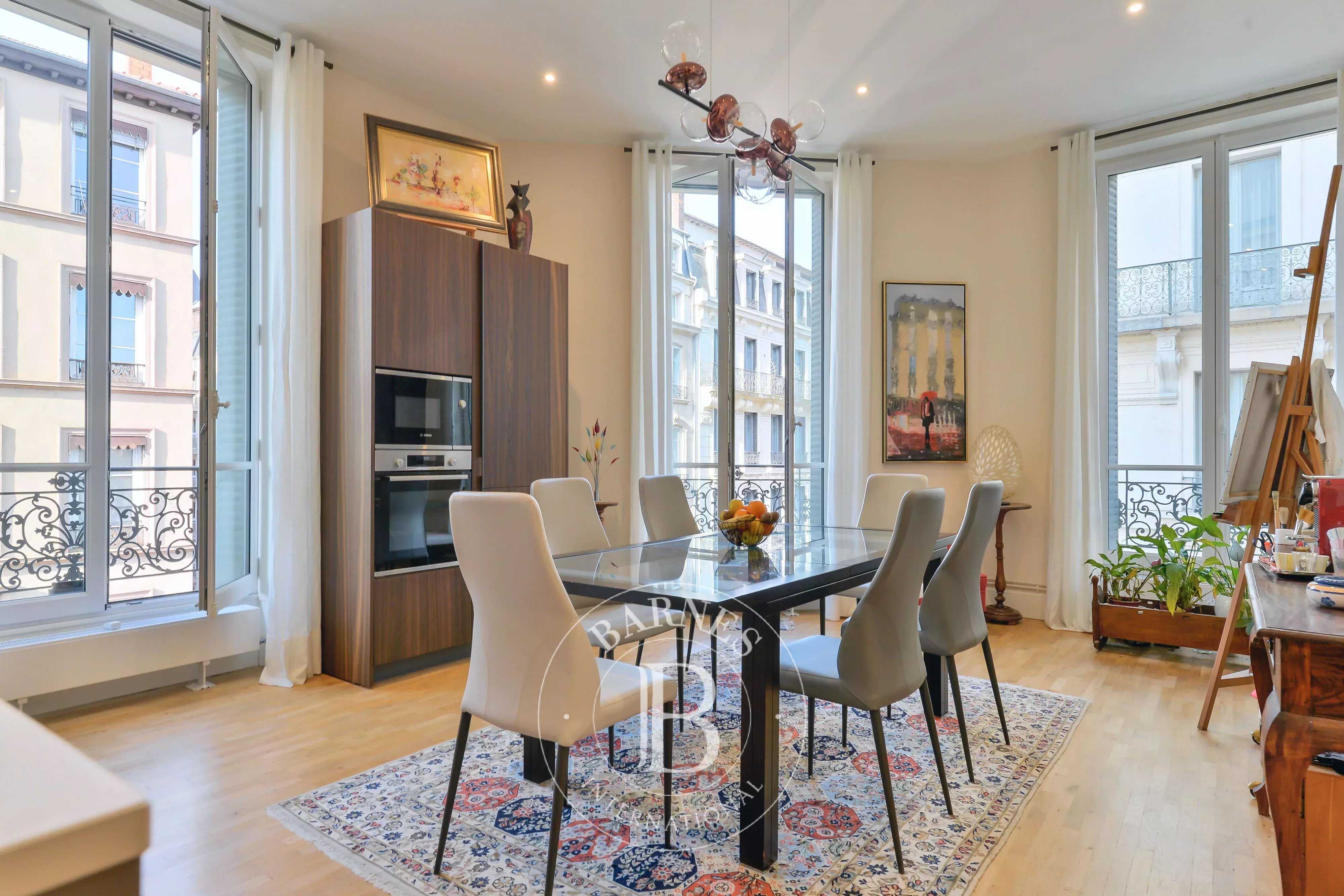 Lyon  - Piso 4 Cuartos 3 Habitaciones