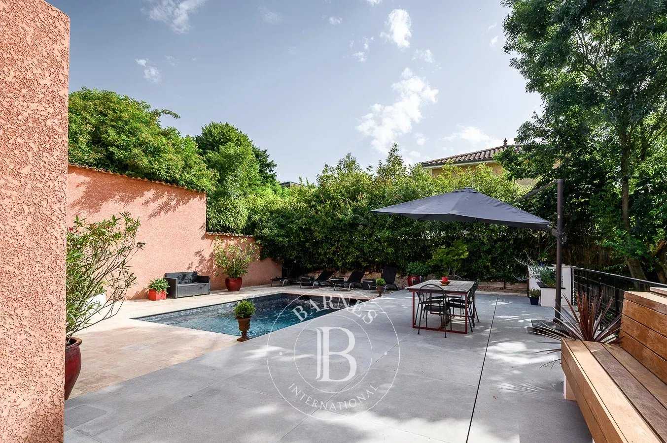 Massieux  - Maison de village 6 Pi&egrave;ces 3 Chambres