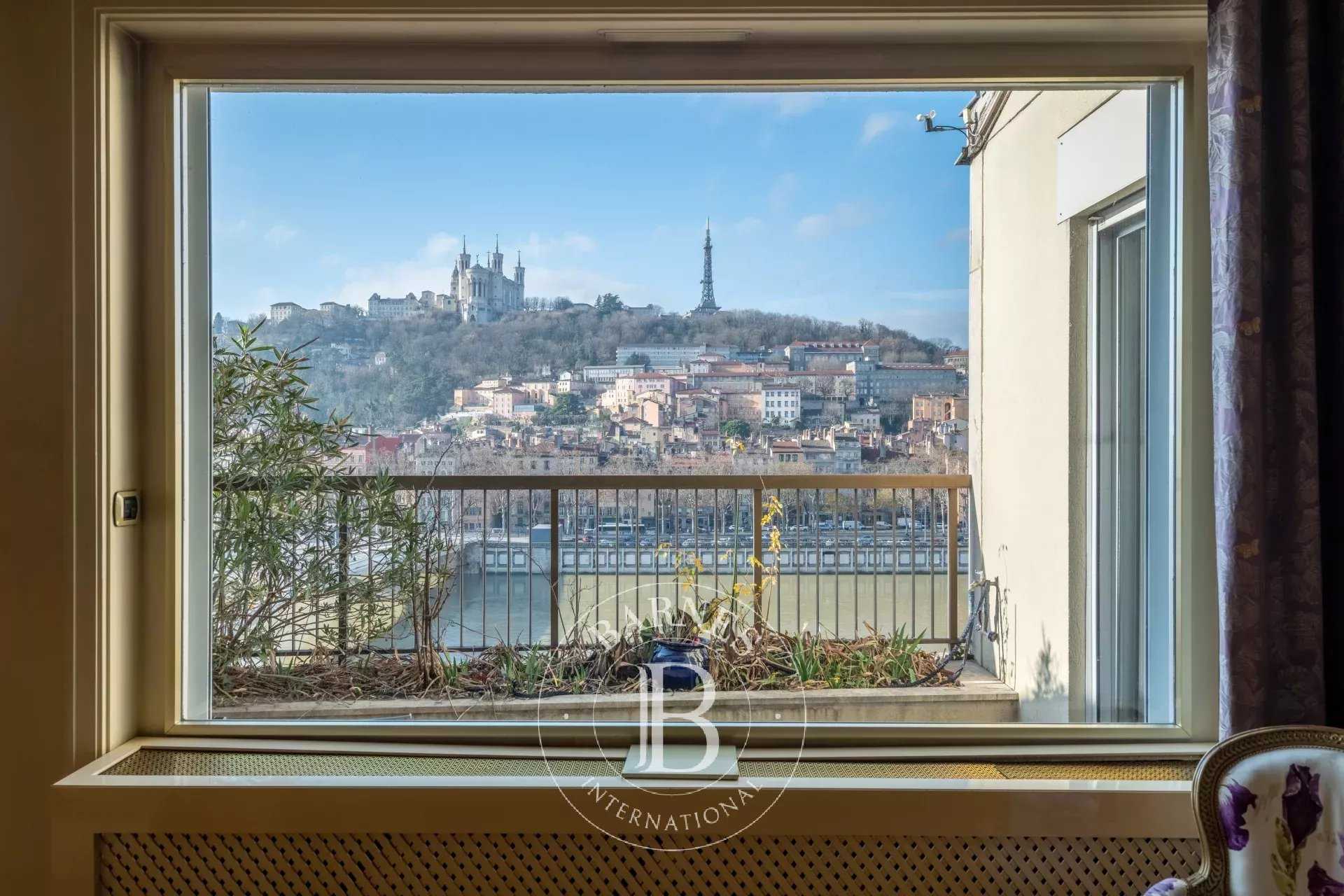 Lyon  - Piso 6 Cuartos 3 Habitaciones