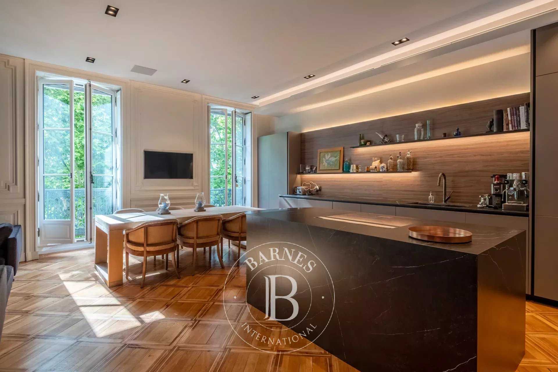 Lyon  - Apartment 3 Bedrooms