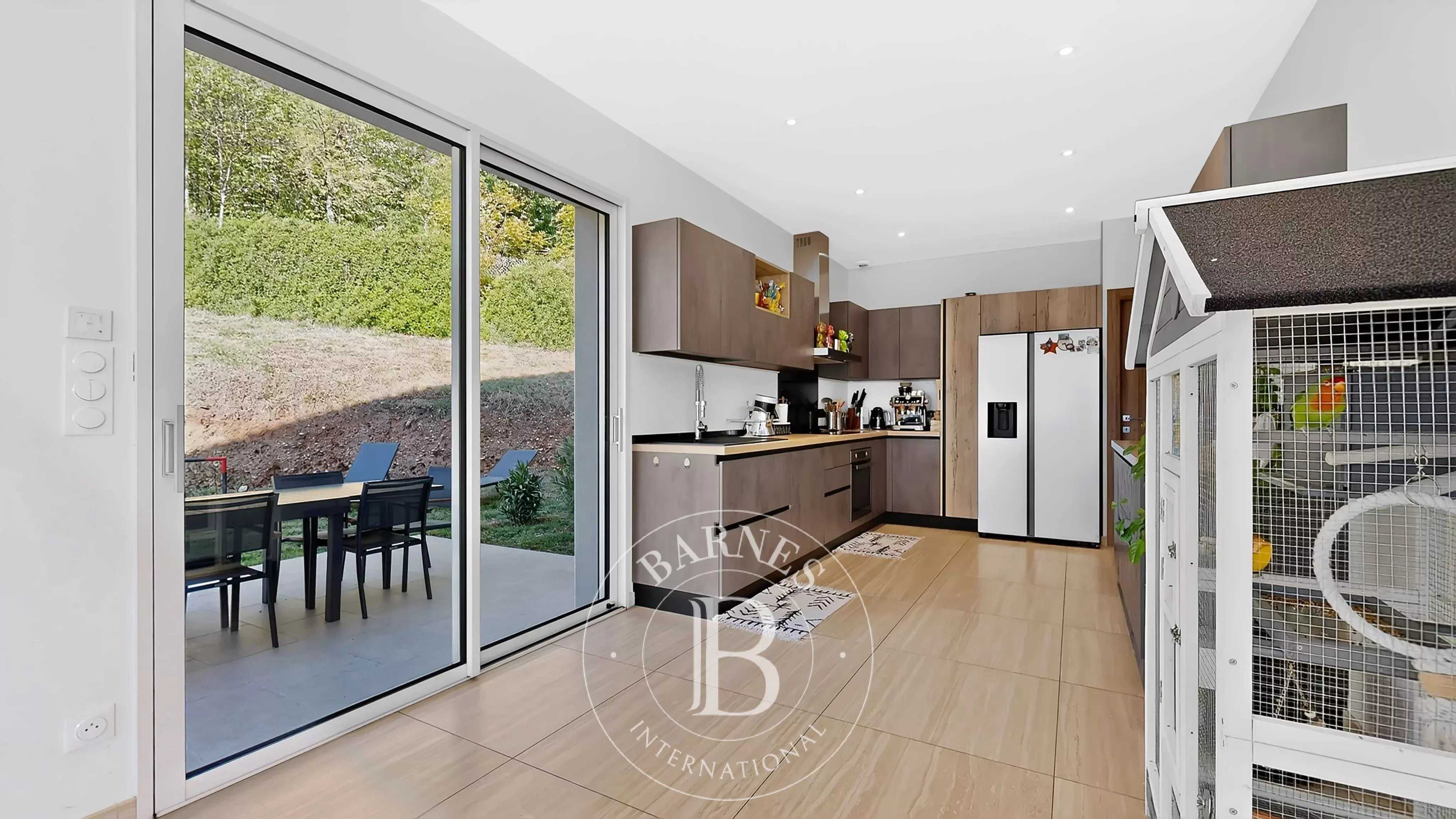 Vernaison  - Maison 6 Pi&egrave;ces 4 Chambres