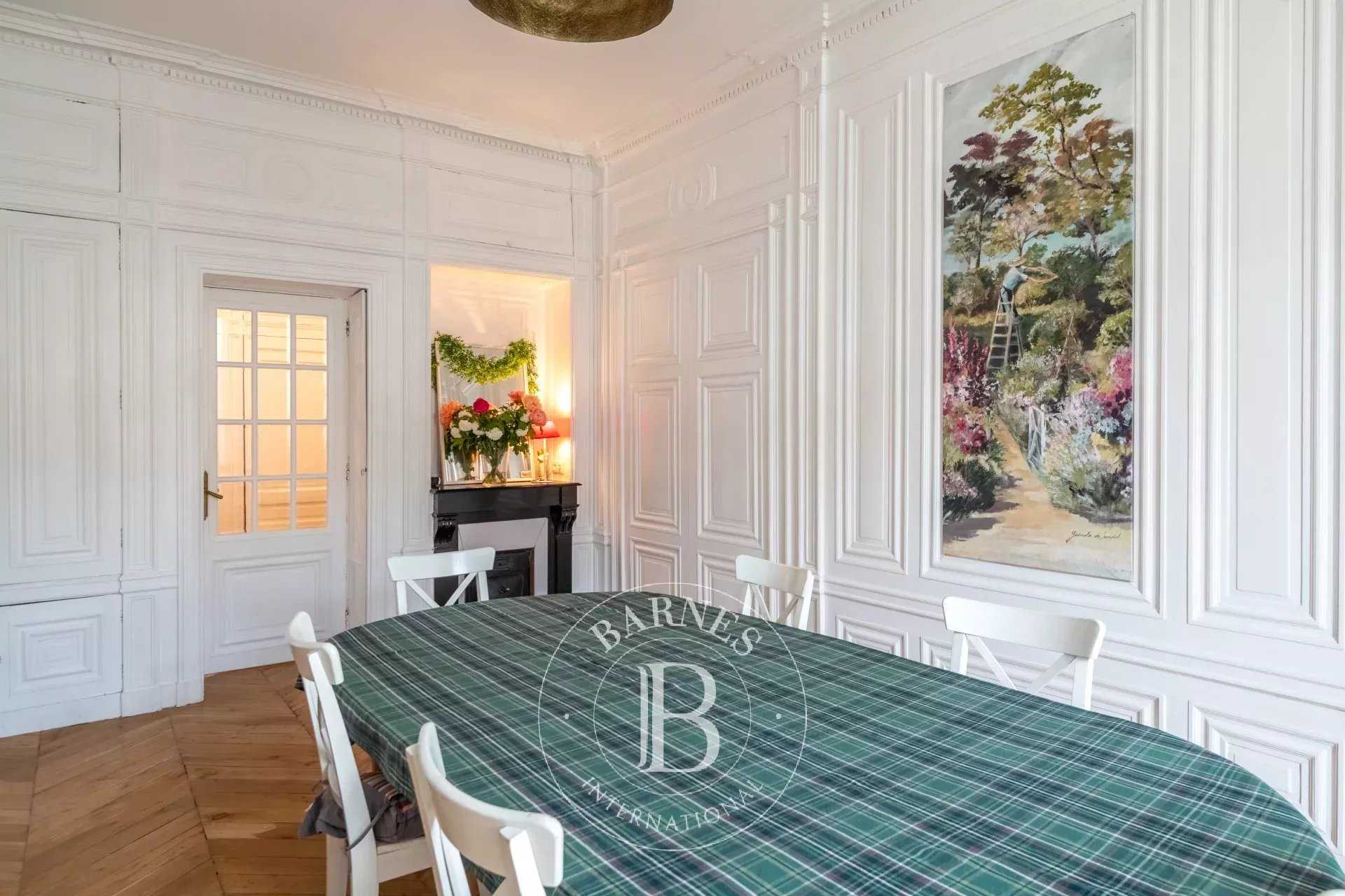 Lyon  - Apartment 6 Bedrooms