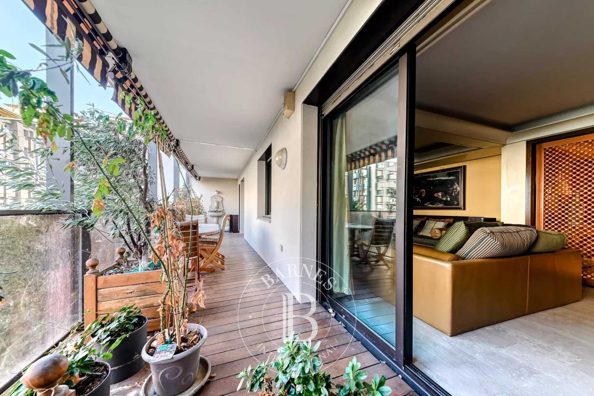 Appartement Lyon 69006  -  ref 86201237 (picture 1)