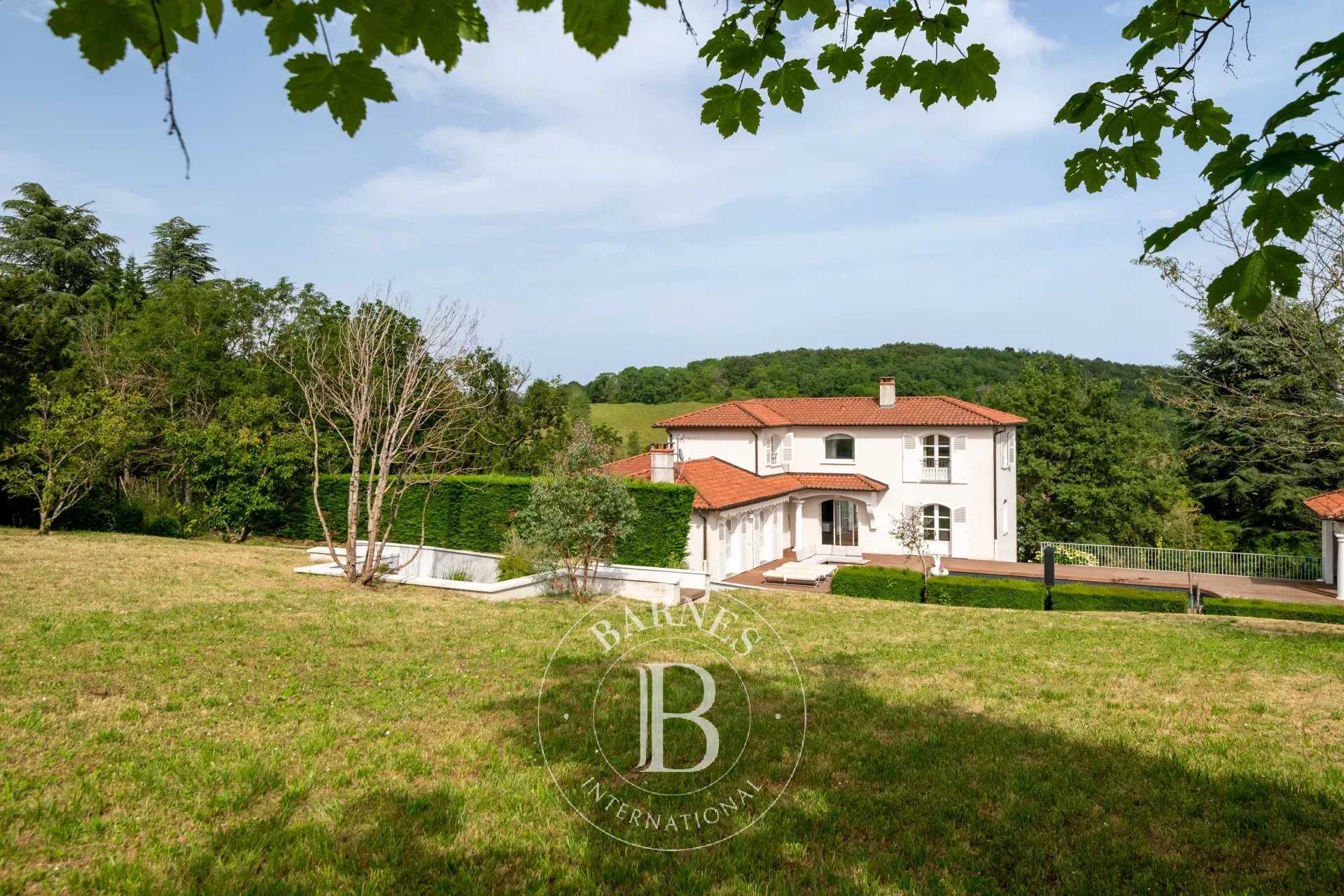 Maison Saint-Didier-au-Mont-d'Or  -  ref 85001612 (picture 2)