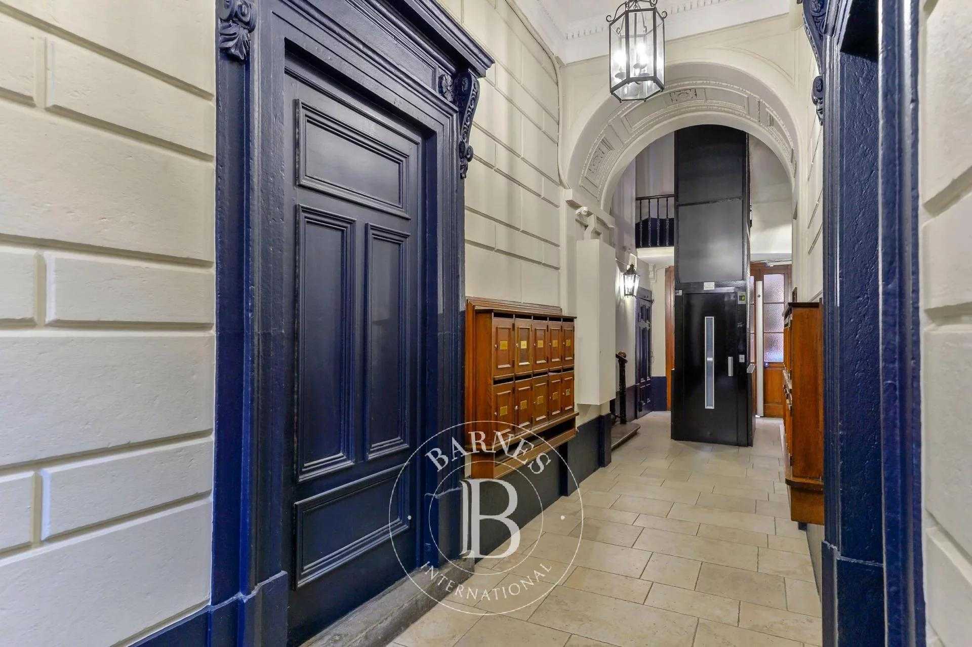 Appartement Lyon 69001  -  ref 8173850 (picture 1)