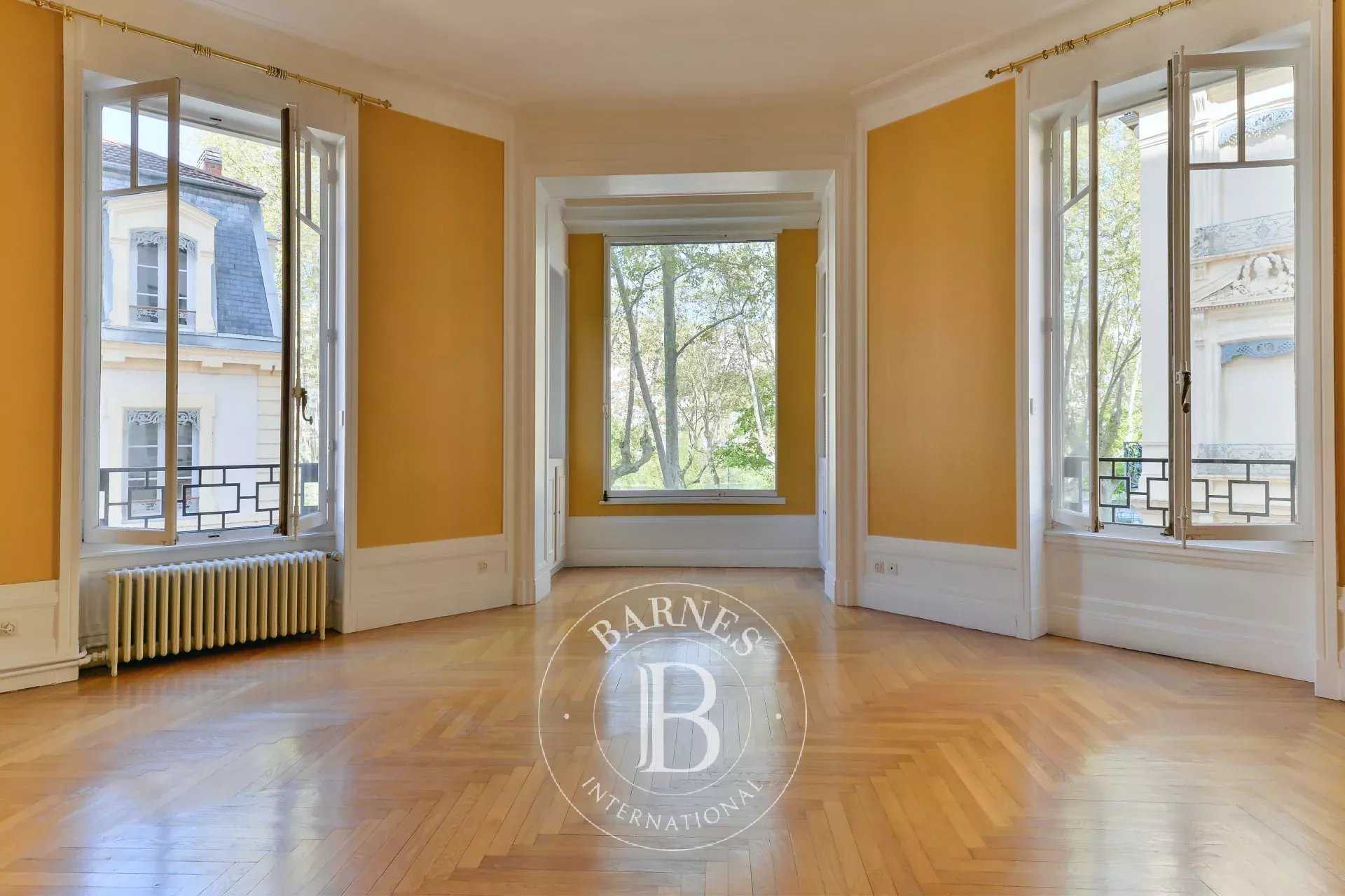 Appartement Lyon 69006  -  ref 85633510 (picture 1)