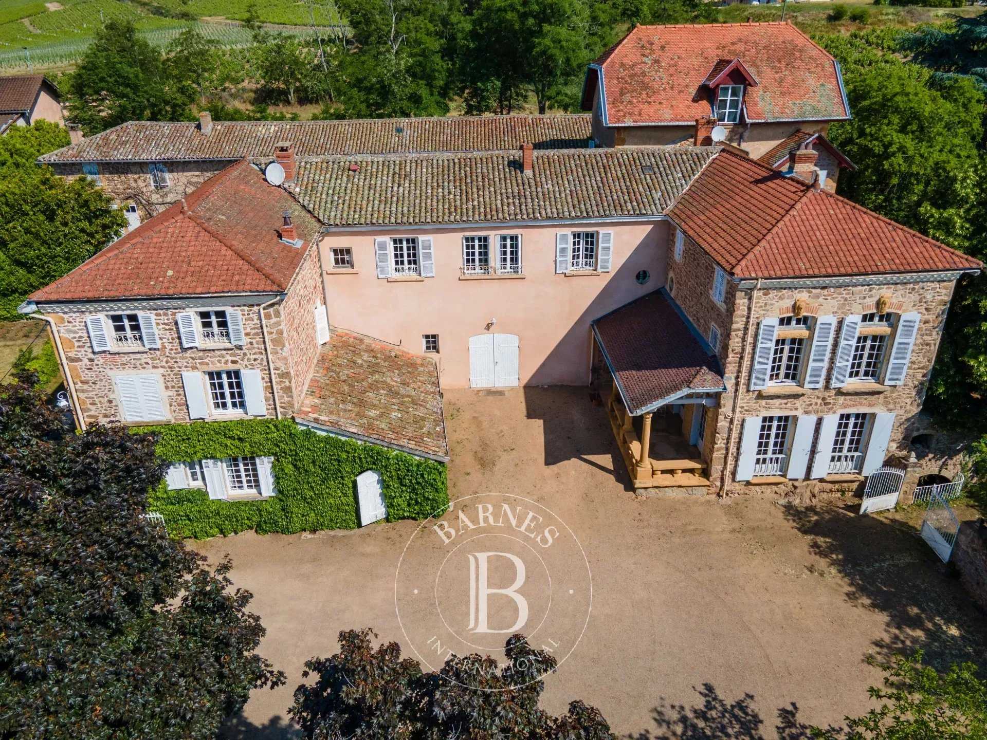 Propriété Saint-Étienne-la-Varenne  -  ref 8032032 (picture 1)