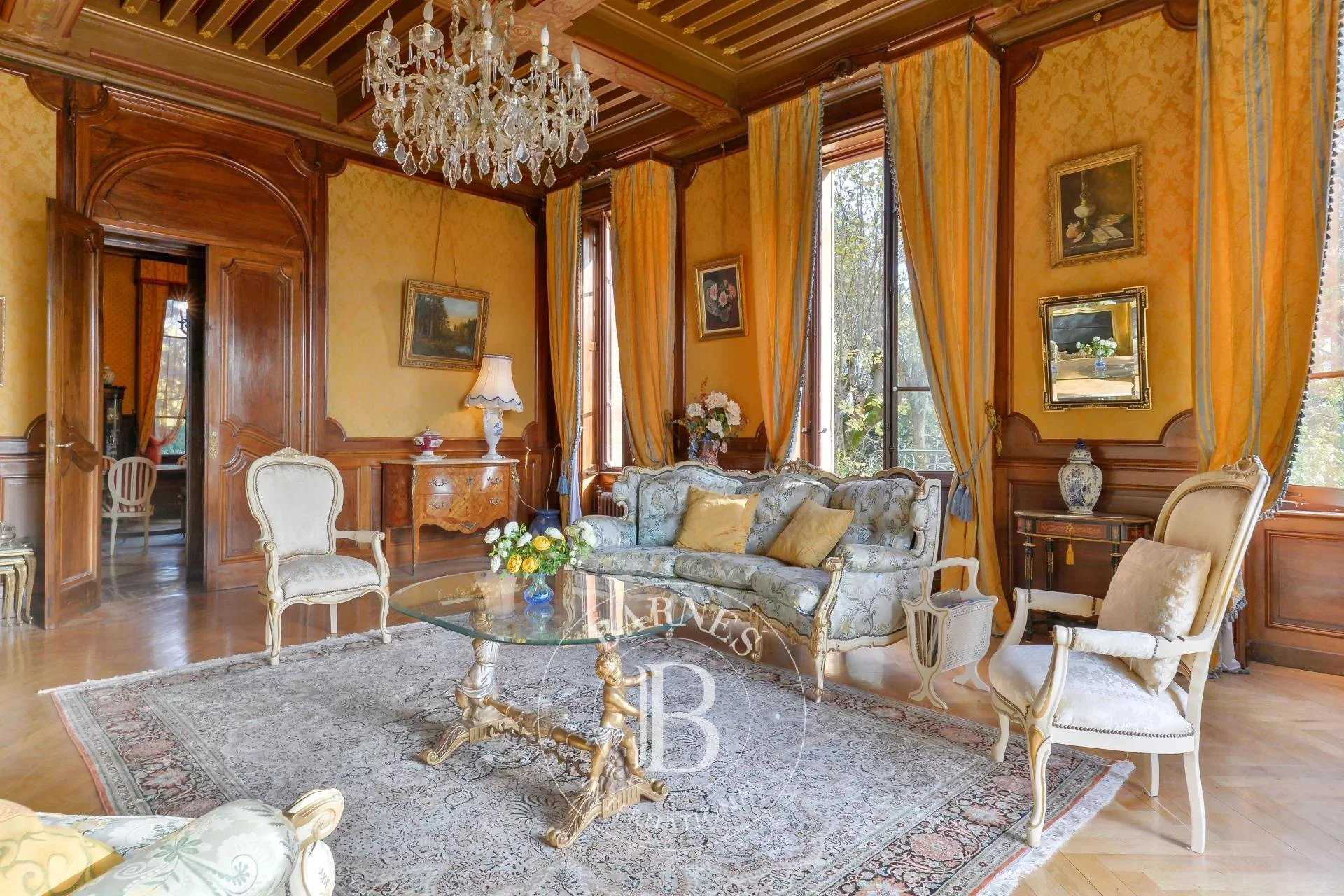 Château Villefranche-sur-Saône  -  ref 4077434 (picture 3)