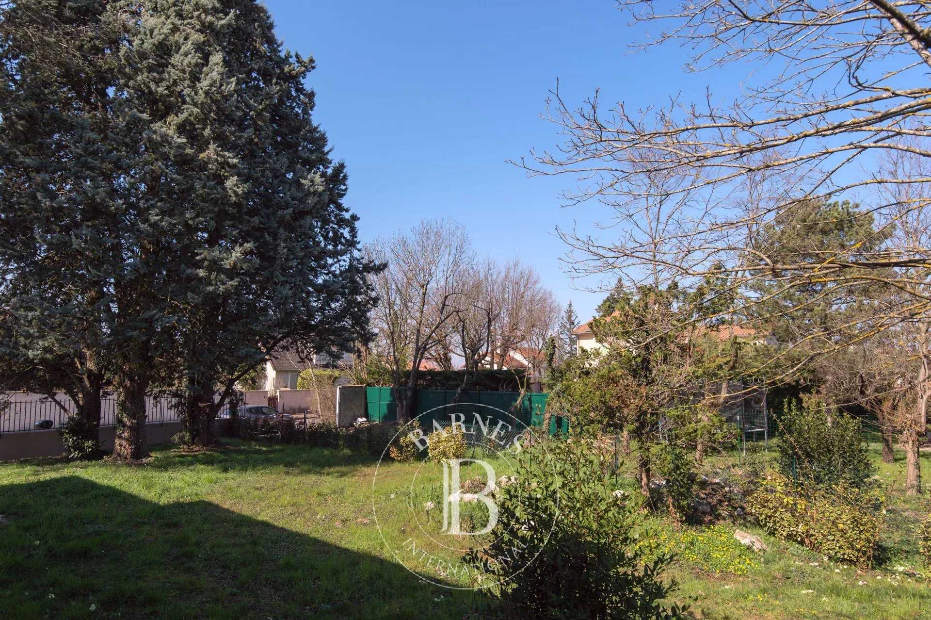 House Écully  -  ref 85642282 (picture 2)