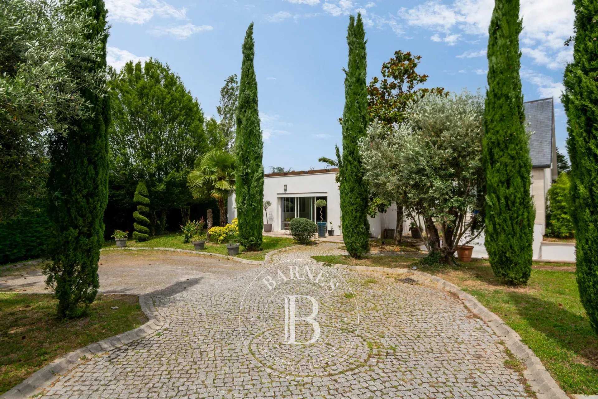Maison Charbonnières-les-Bains  -  ref 84867964 (picture 2)