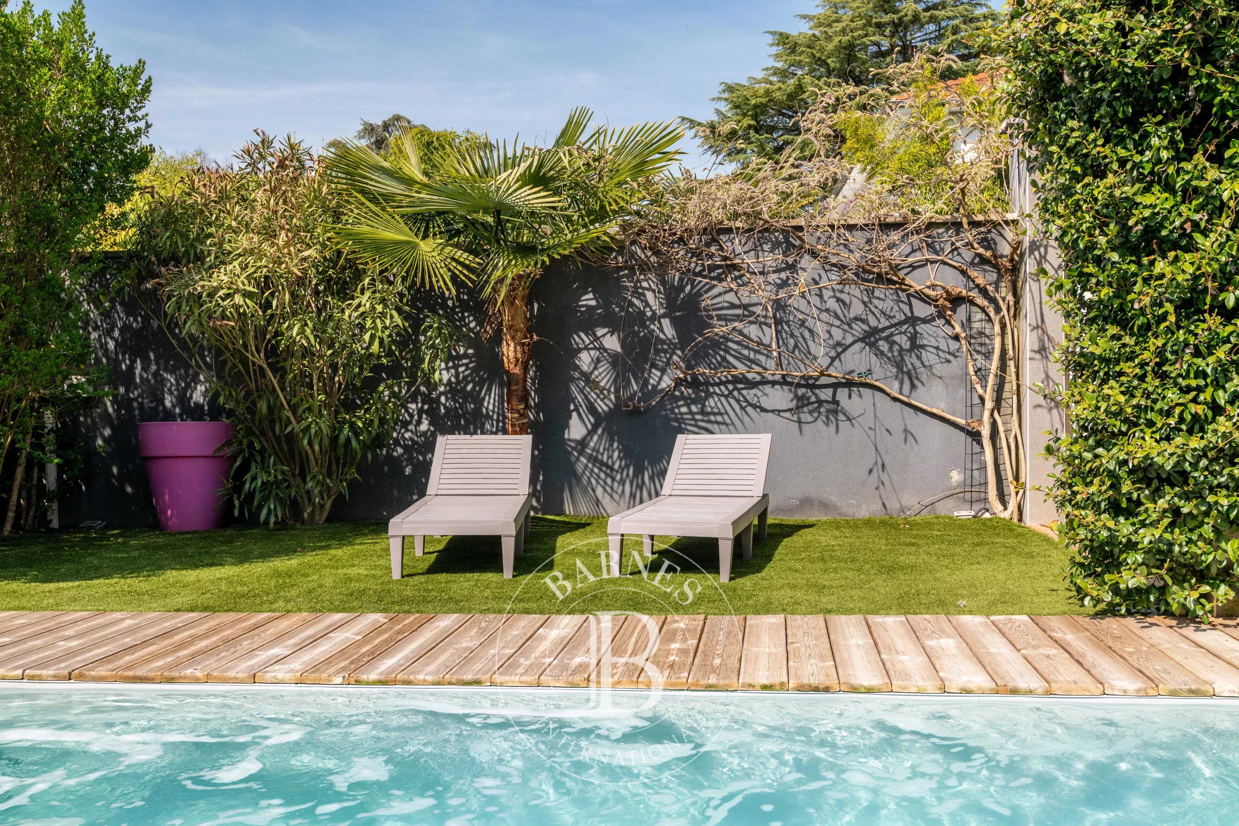 Maison Tassin-la-Demi-Lune  -  ref 86831869 (picture 1)