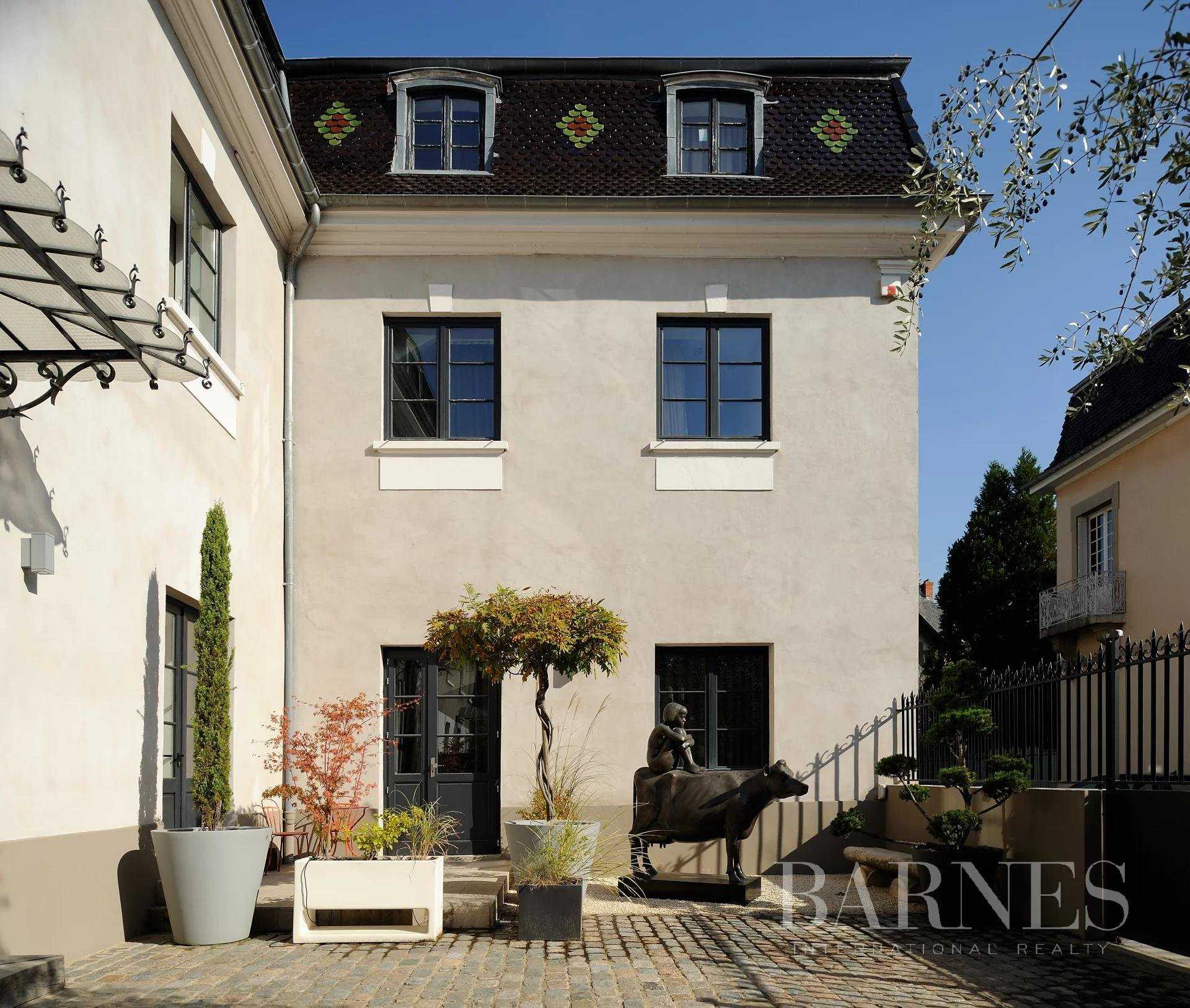 Maison Tassin-la-Demi-Lune  -  ref 8212284 (picture 1)