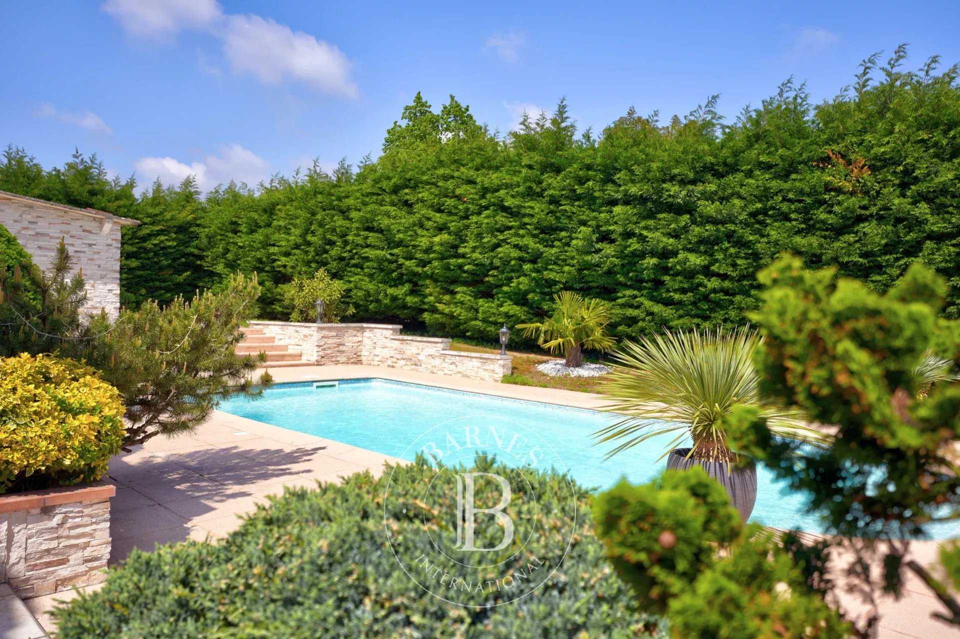 Maison Craponne  -  ref 85821511 (picture 2)